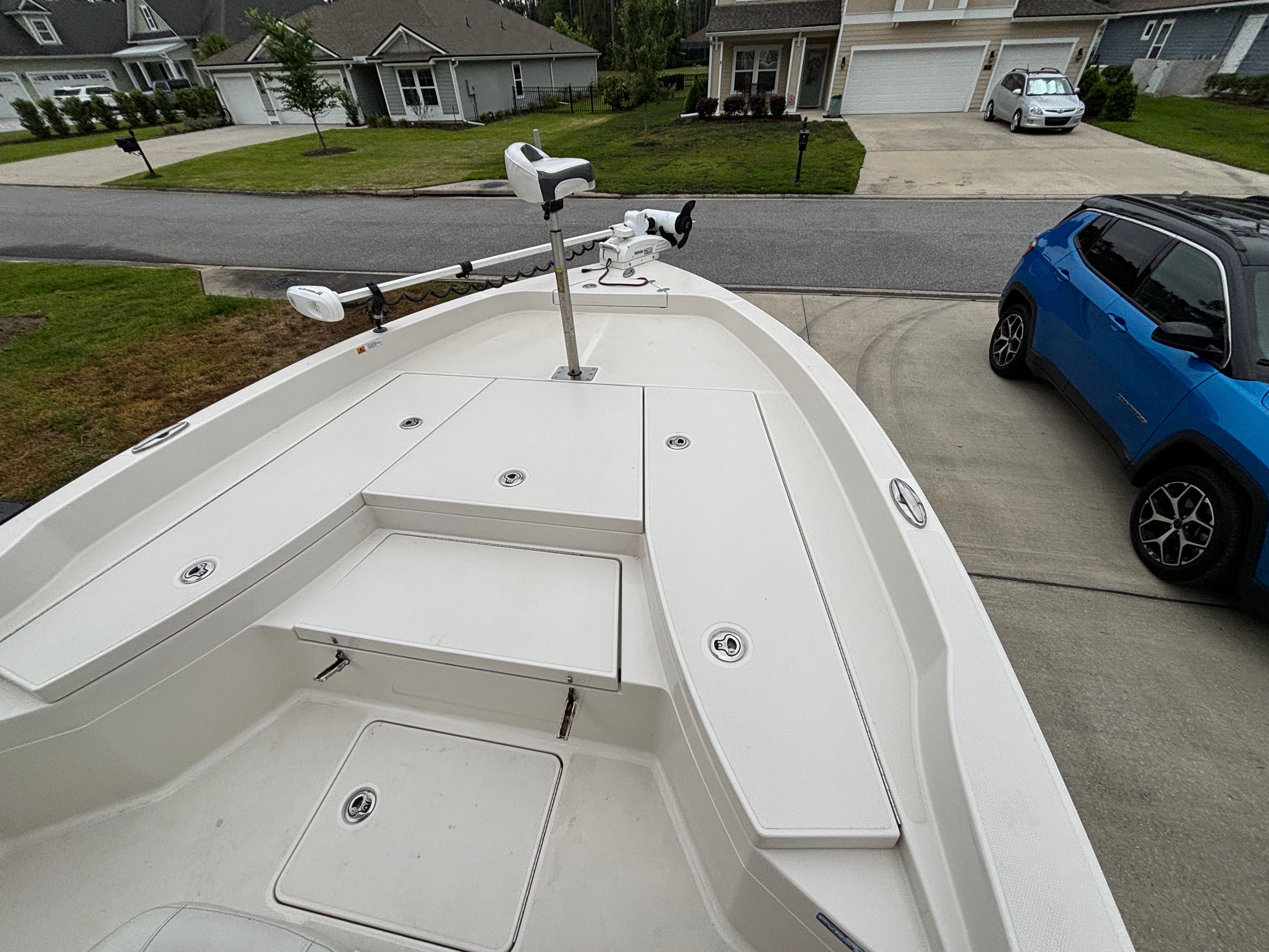 2019 Ranger 2510 Bay Ranger - 11