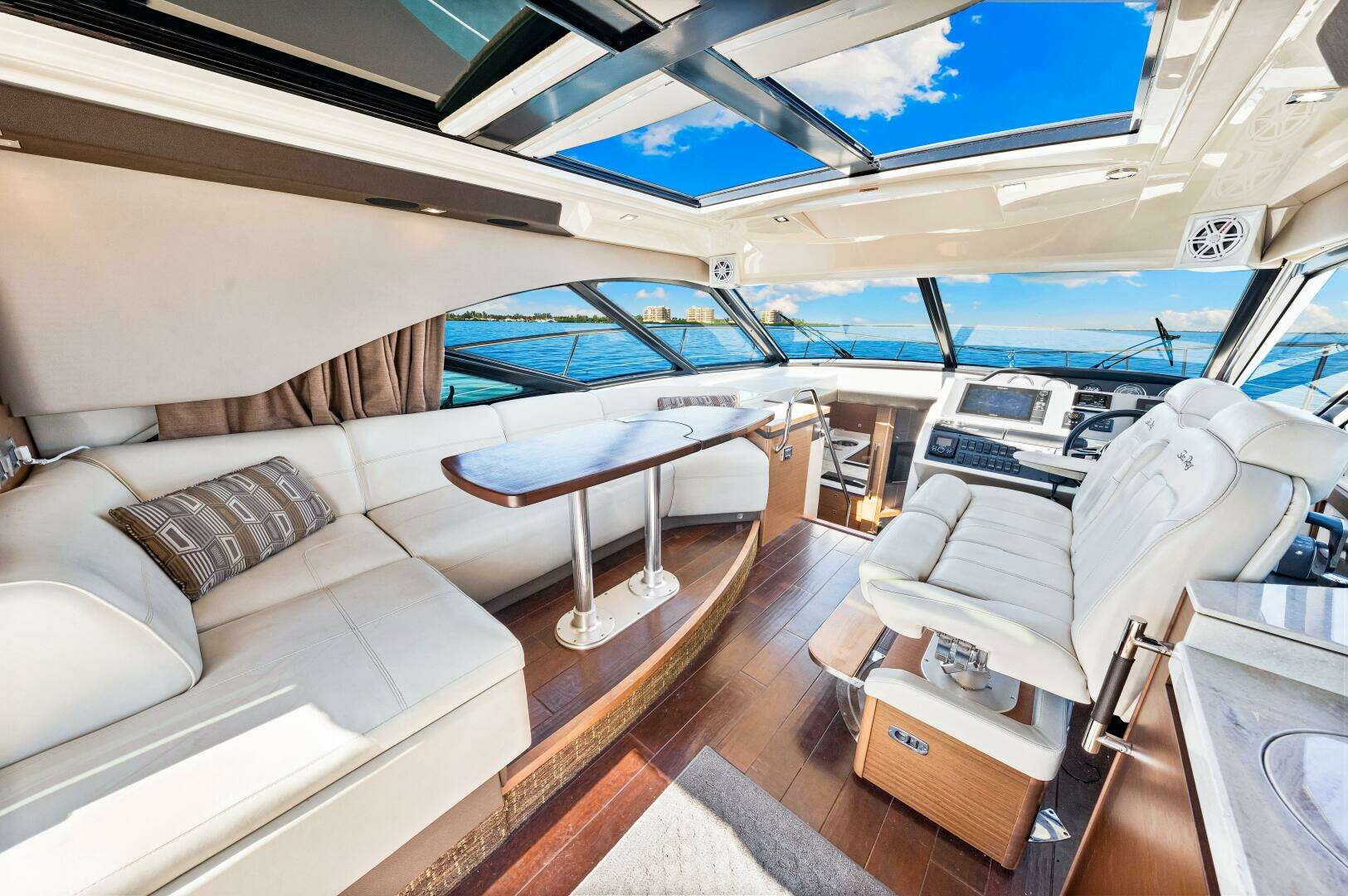 2016 Sea Ray 510 Sundancer - Image 46
