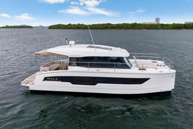 2023 Fountaine Pajot MY4.S