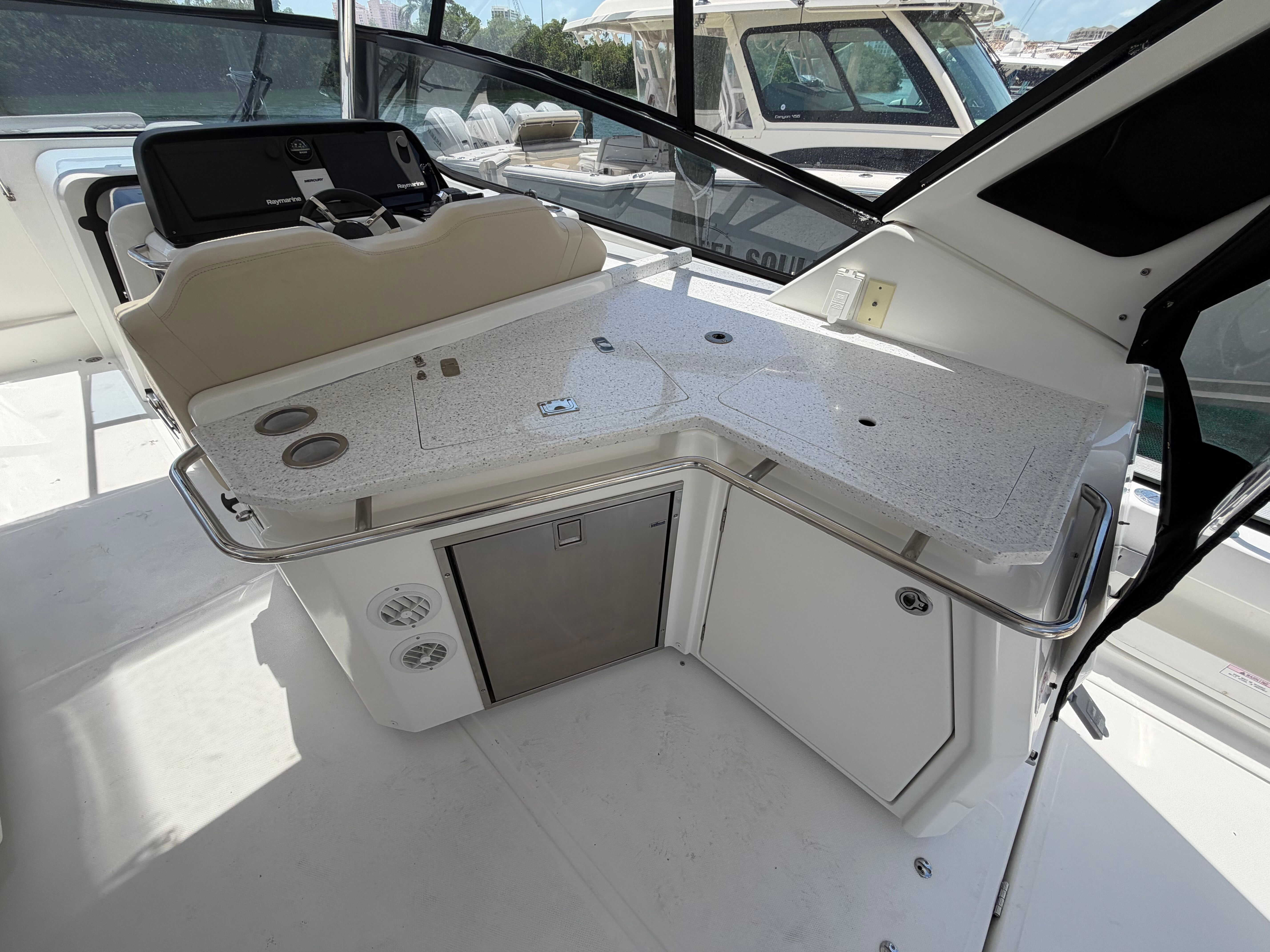 2020 AQUILA 36 SP - Image 11