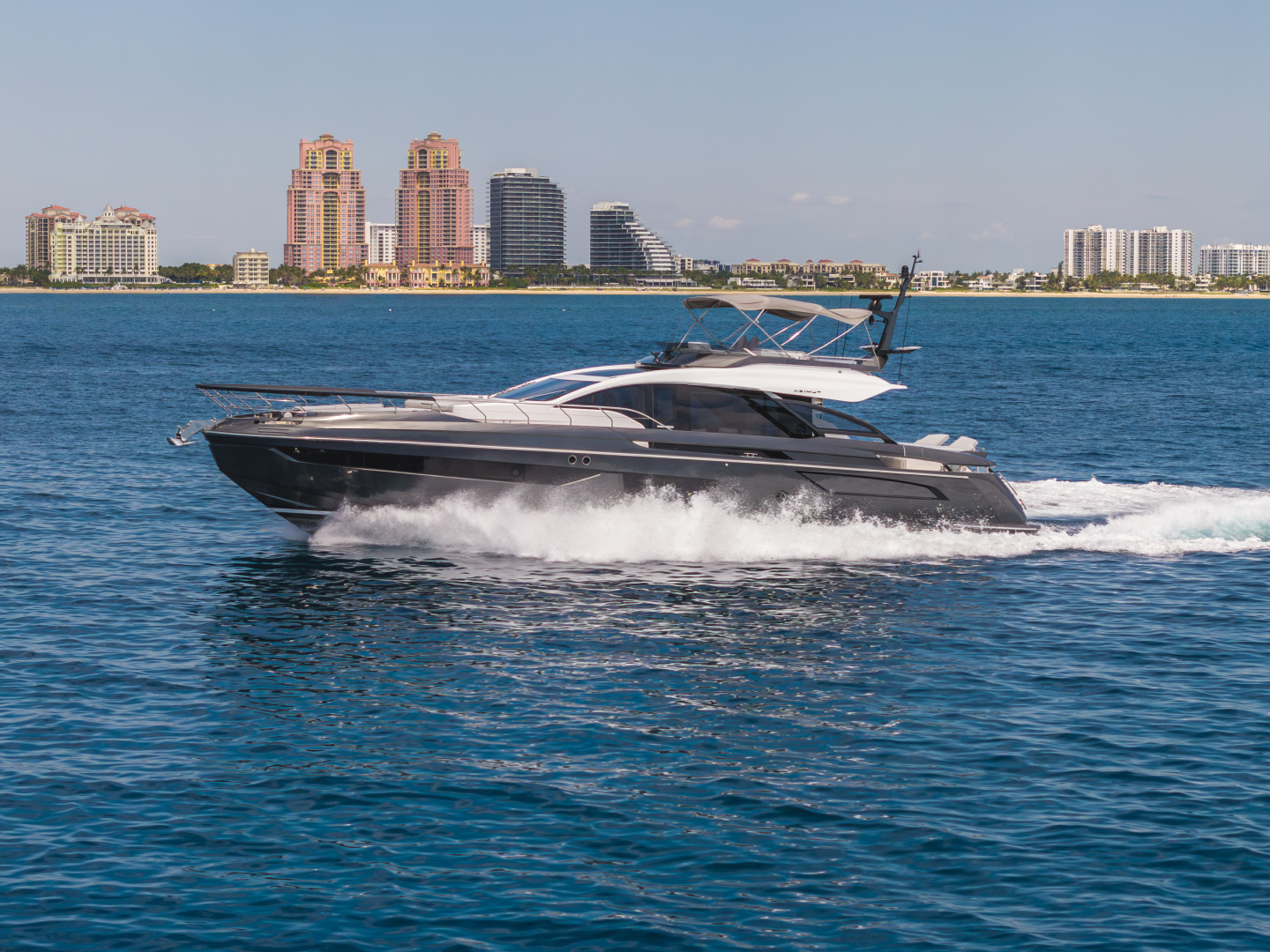2026 Azimut S8 - Image 5