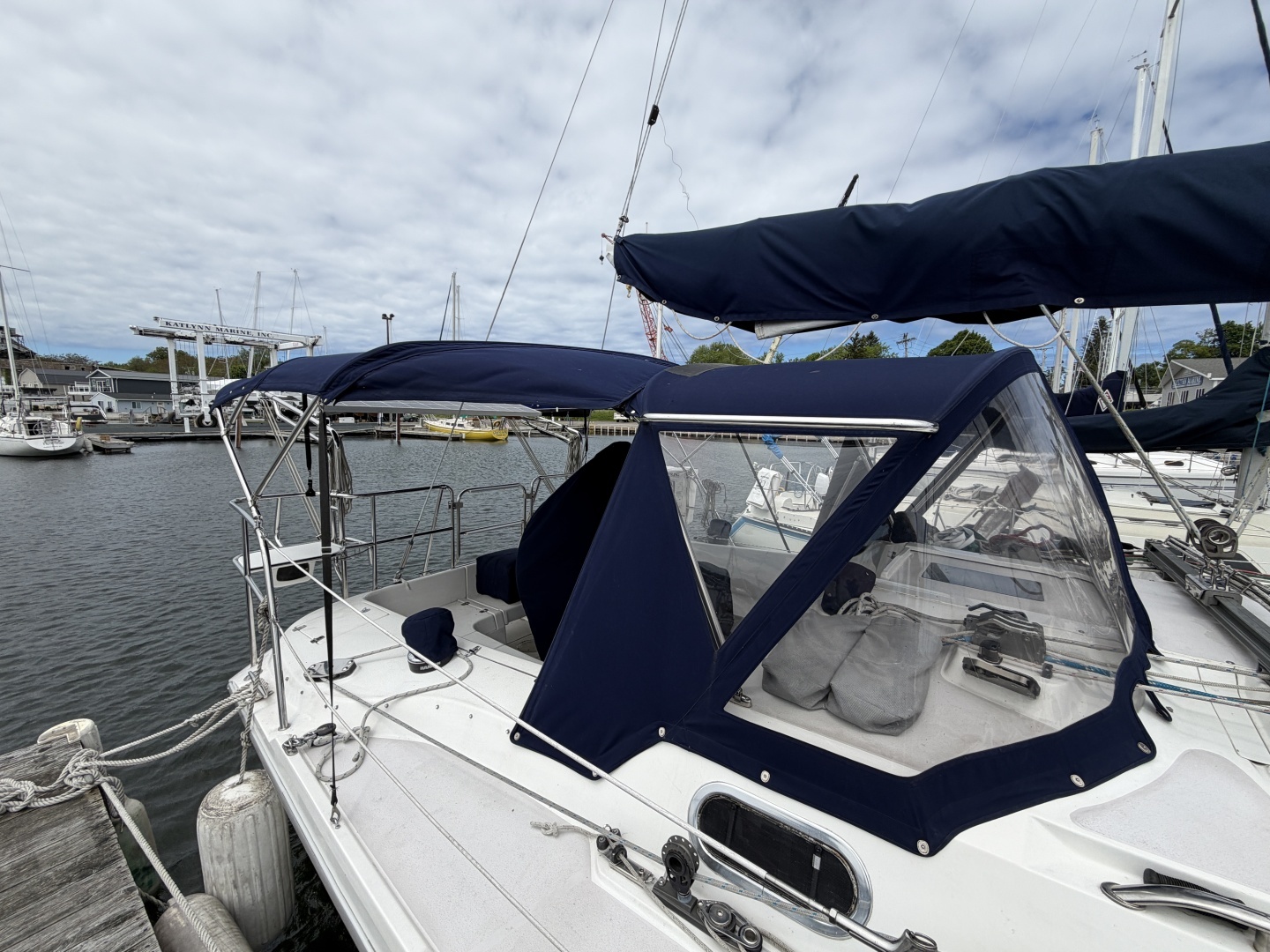 2004 Catalina Catalina 350 - Image 17