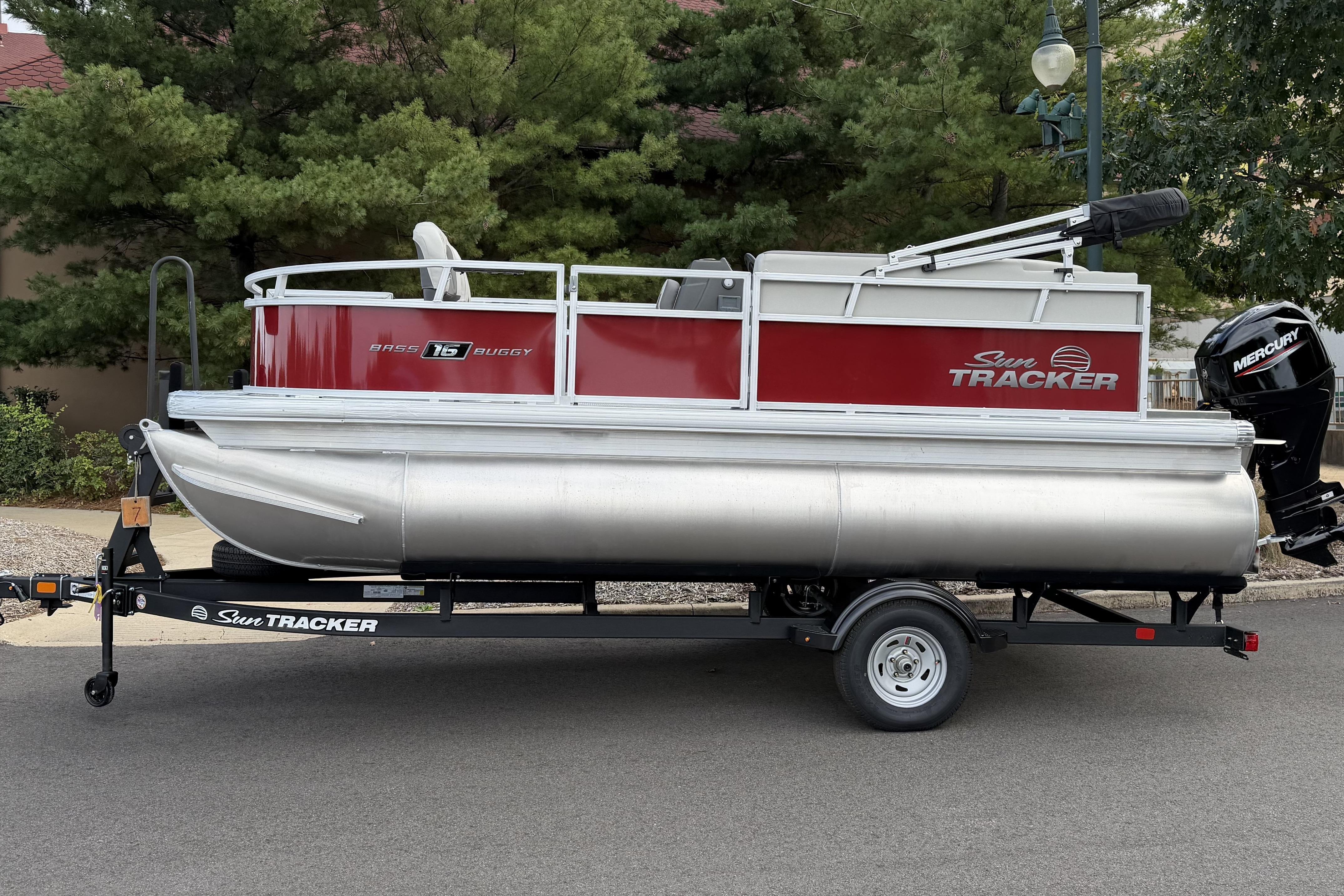 2026 Sun Tracker Bass Buggy 16 XL Select