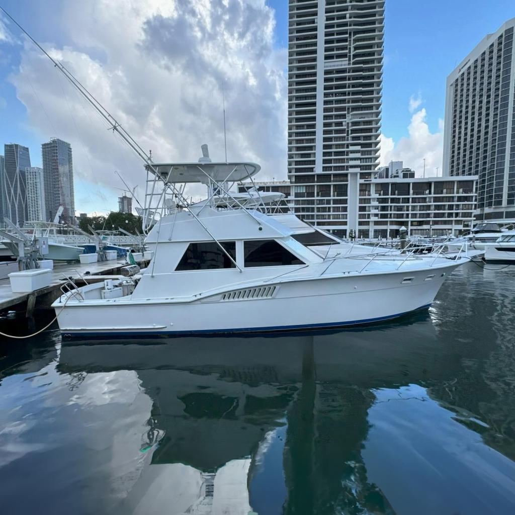 1982 Hatteras 46 Convertible