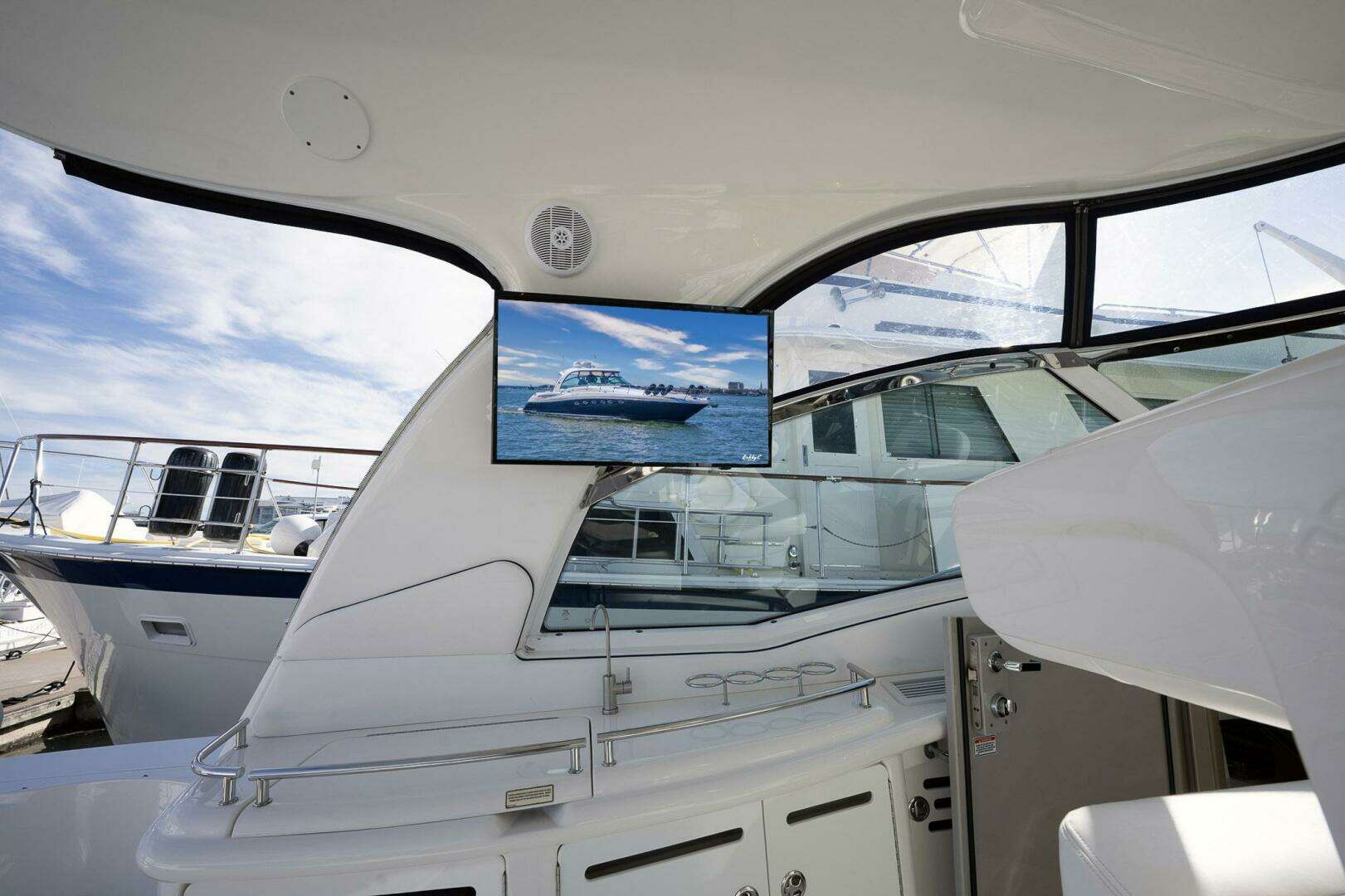 2005 Sea Ray 500 Sundancer - Image 17