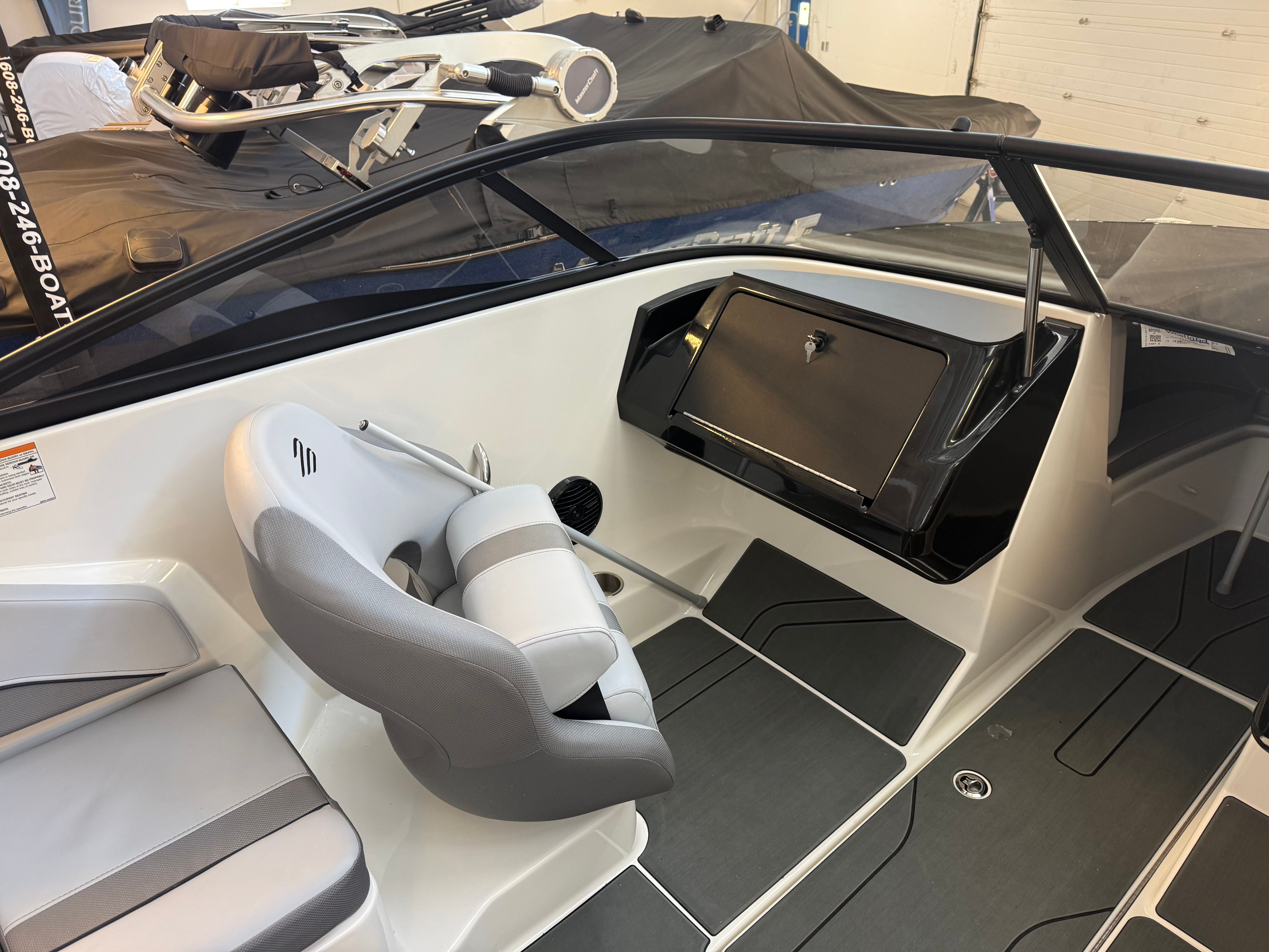 2025 Bayliner V20i - 9