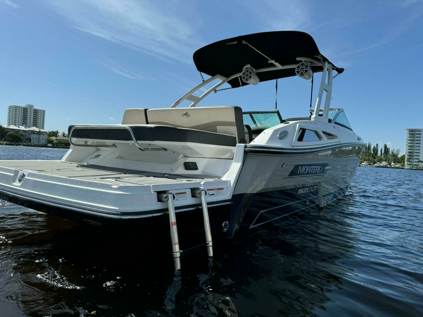 2022 Monterey 278 SS - Image 6