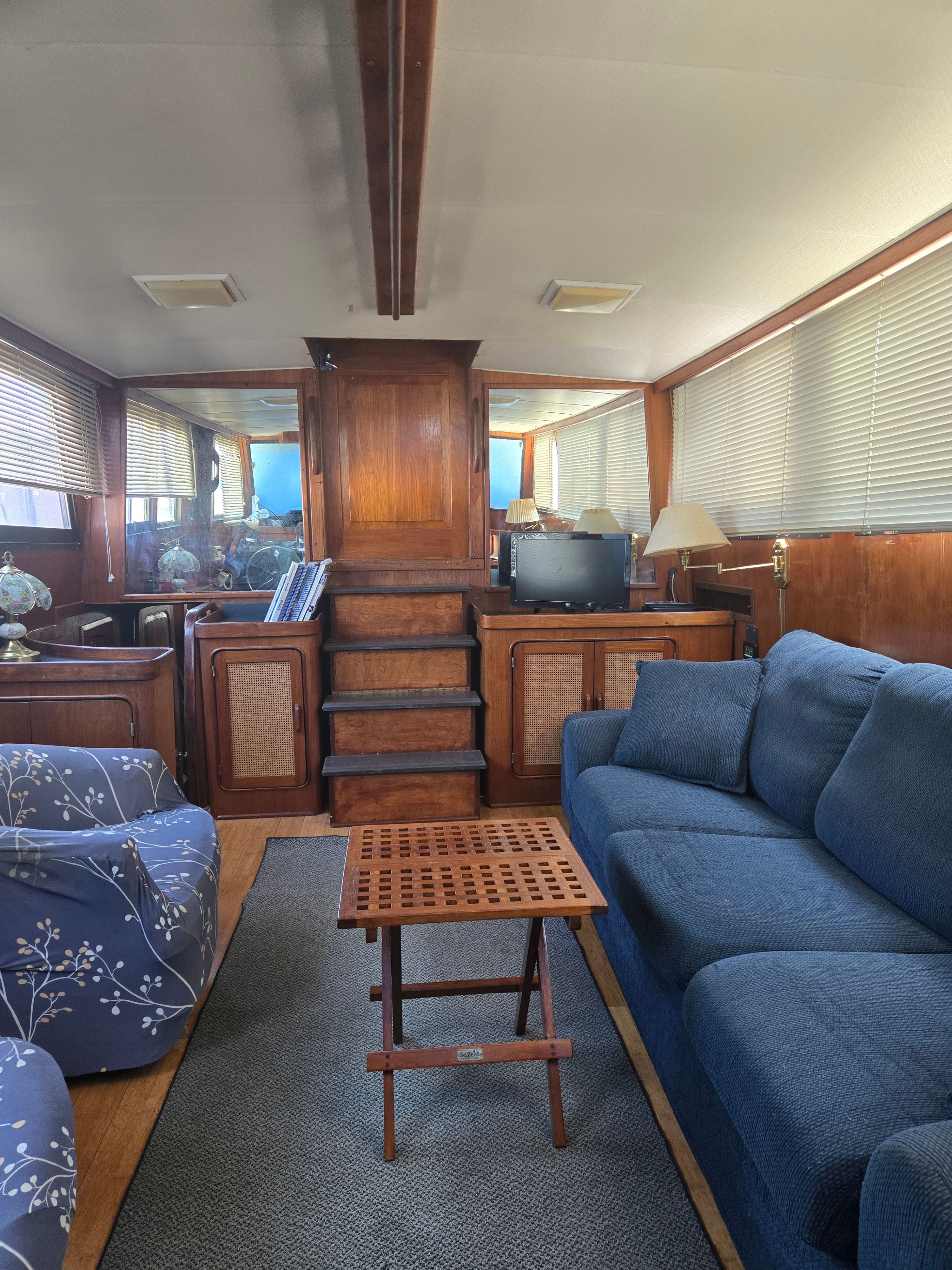 1979 Gulfstar Motor Cruiser - 19