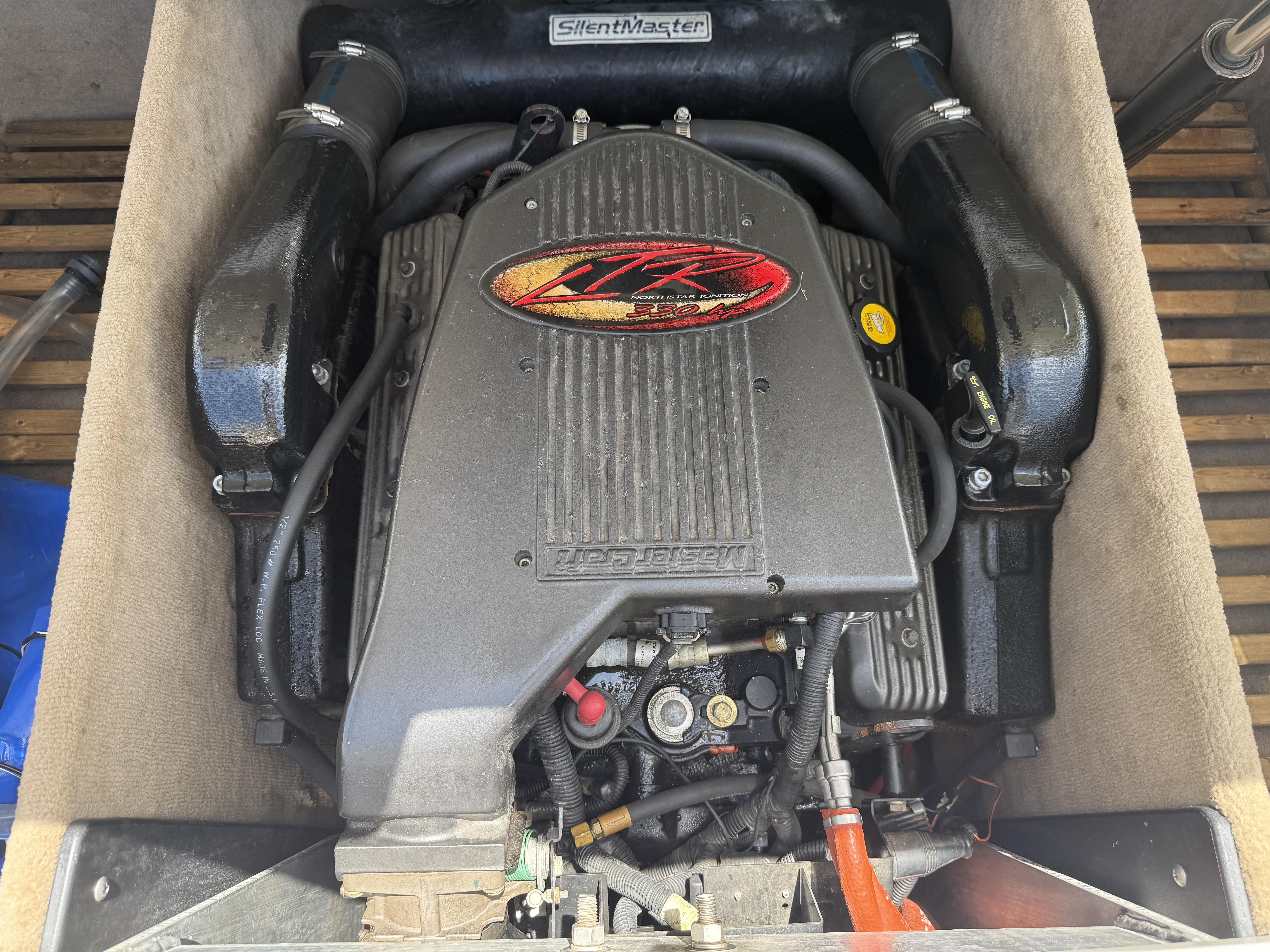 2000 MasterCraft MariStar 230 SV - 10