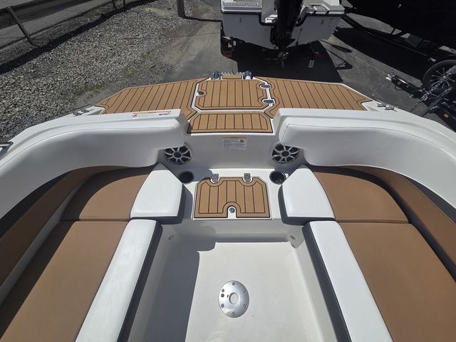 2026 Starcraft SVX OB 190 DC OB w/140hp and Trailer - 25