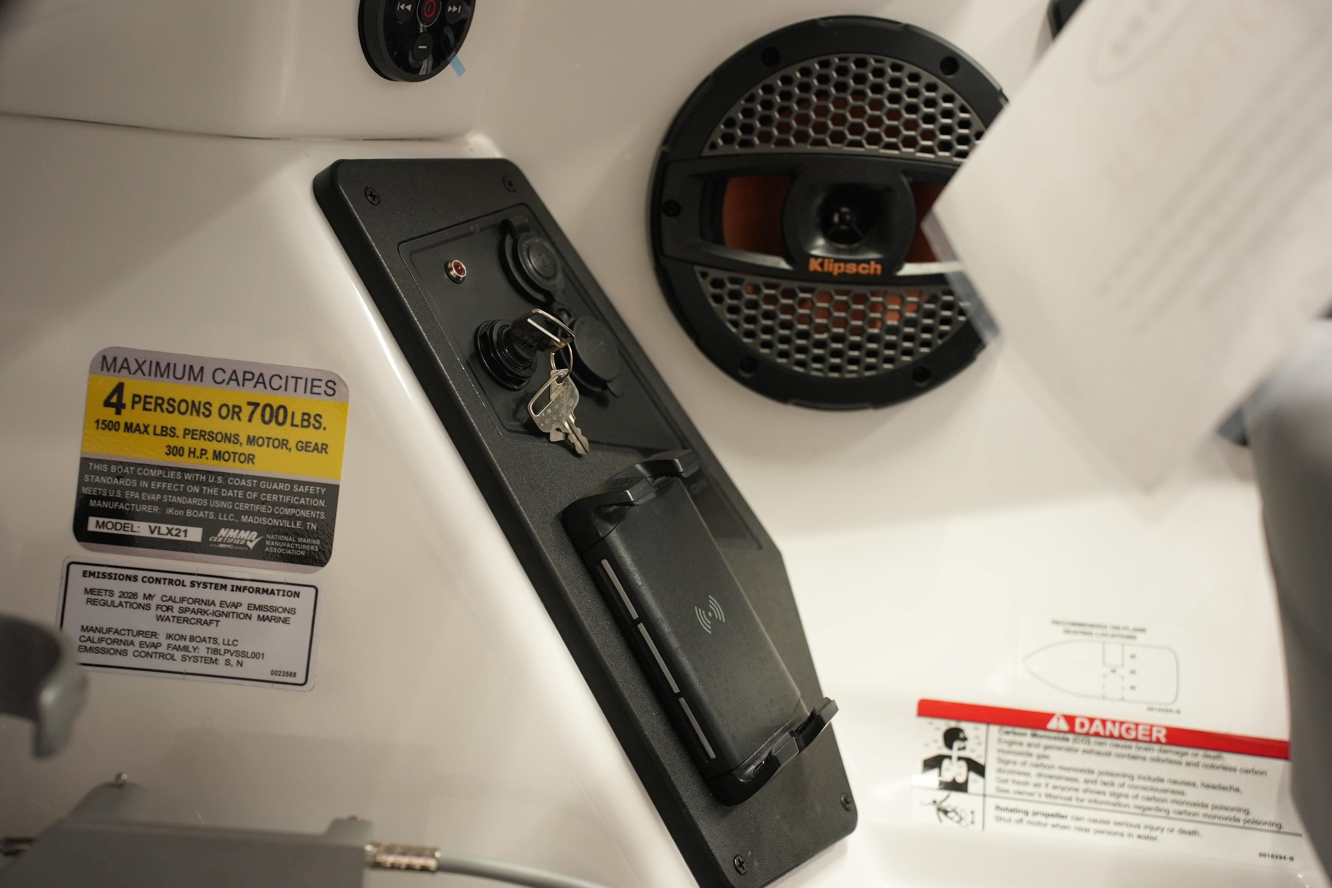 Control panel with keys, speaker, and capacity label on iKon VLE21, 2026 model.