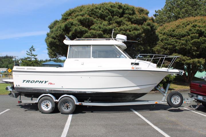 2006 Trophy 2359 Pro