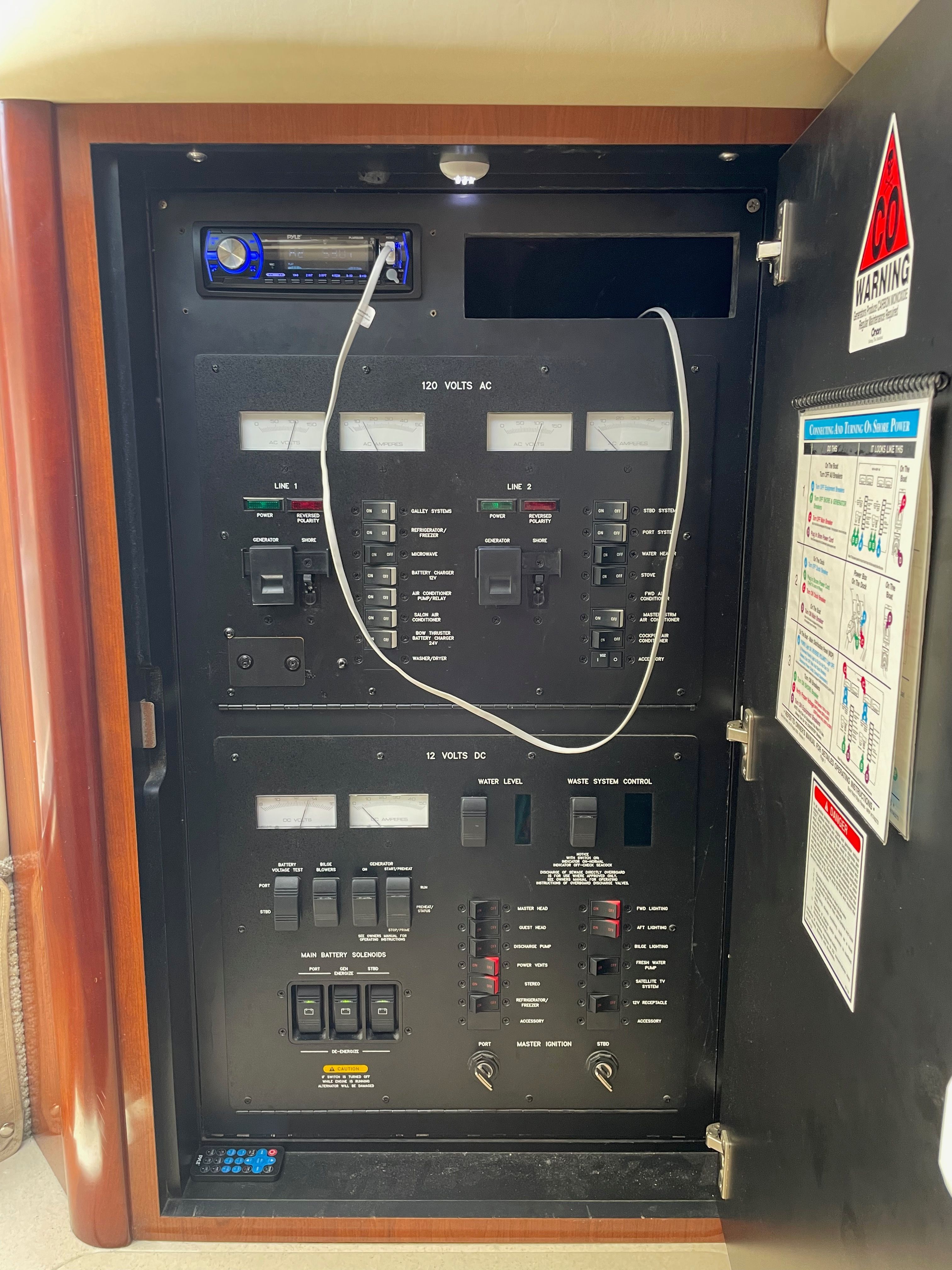2003 Sea Ray 420 Sundancer - 14