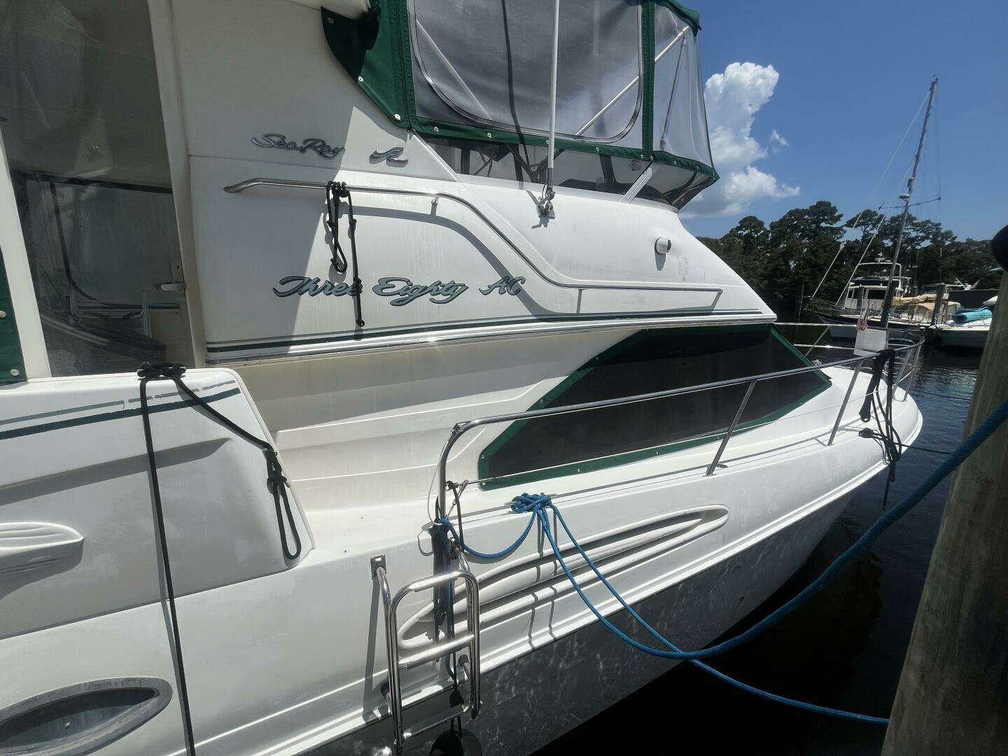 2000 Sea Ray 380 Aft Cabin - 6