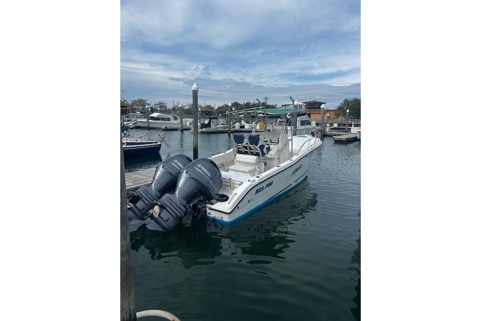 2001 Sea Pro 255 Center Console