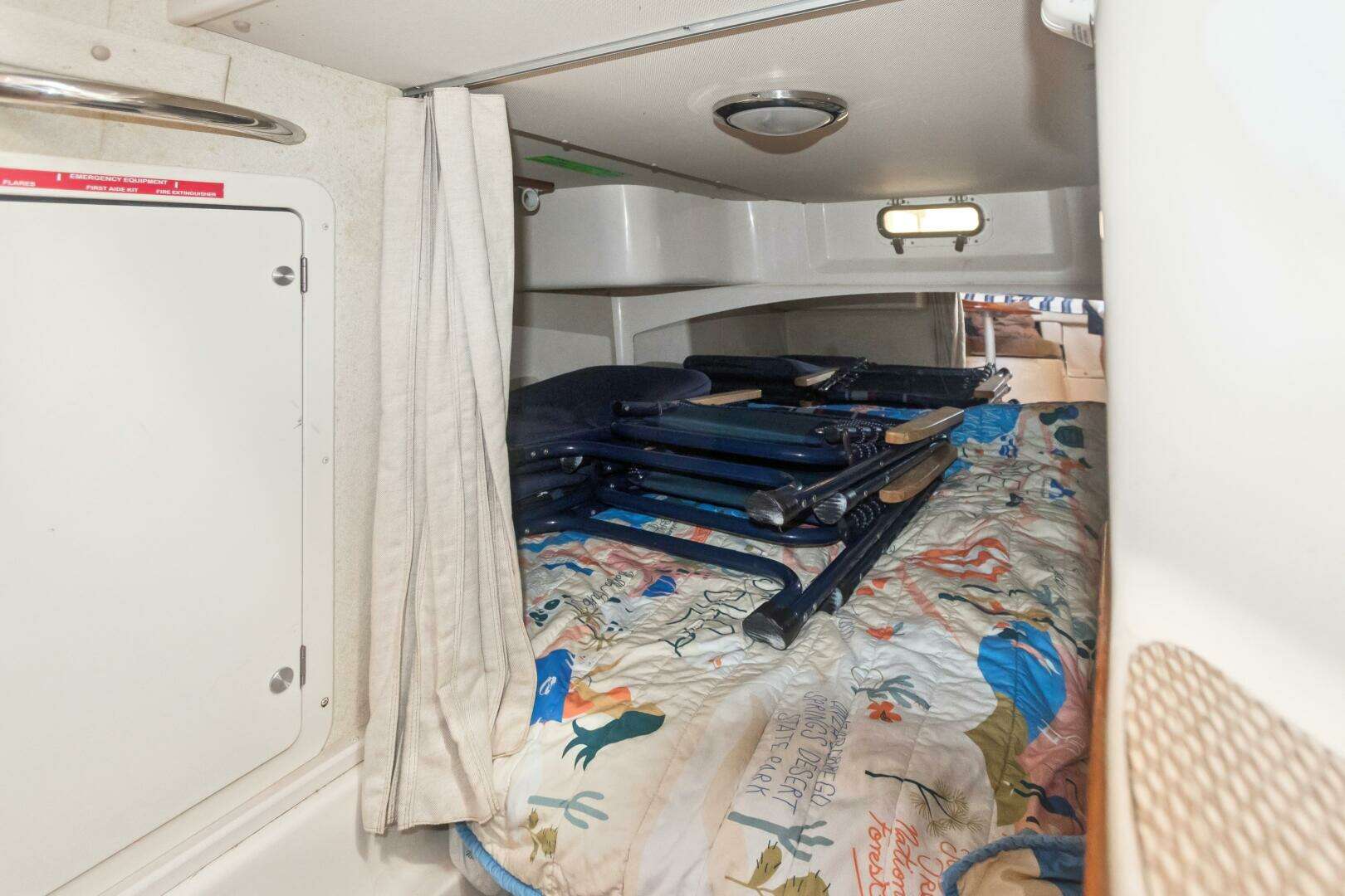 2006 Grady-White 330 Express - Image 11