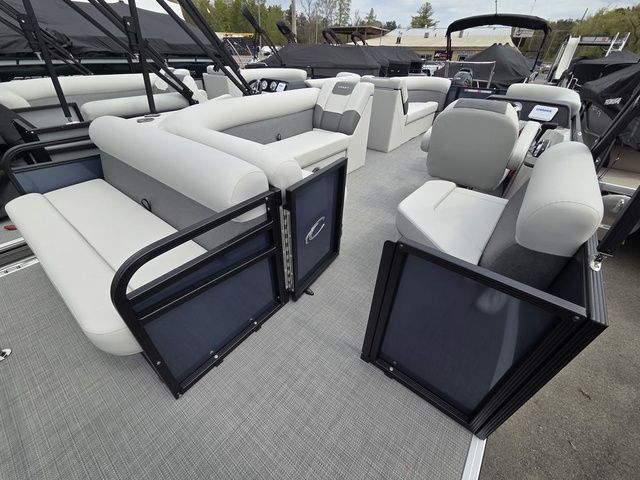 2026 Crest Conquest SE 220 Cruise Tri-Toon W/150Hp And Traile - 15