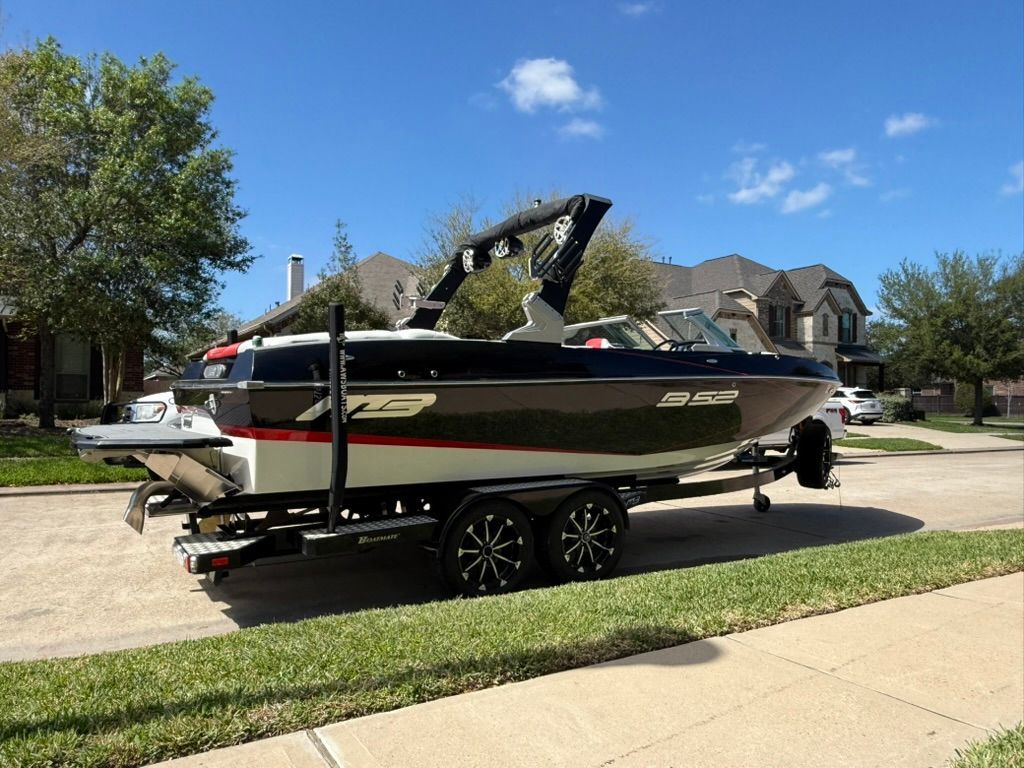2018 MB B-52 23 - 8