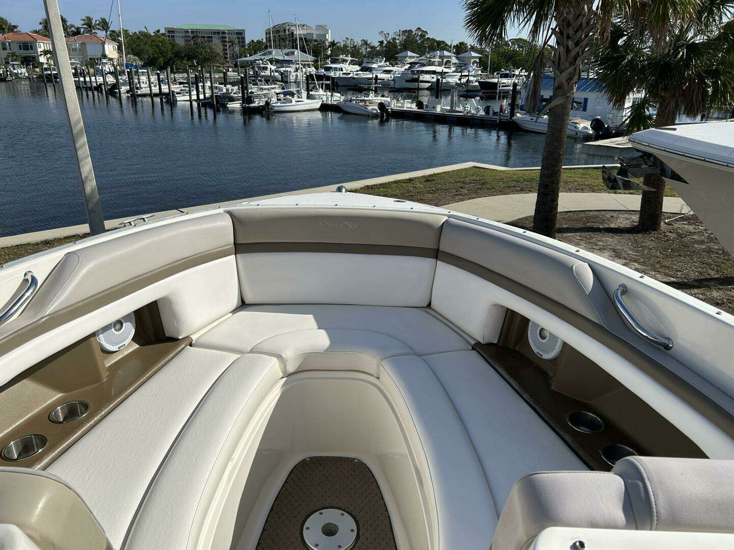 2013 Sea Ray 270 SLX - Image 23