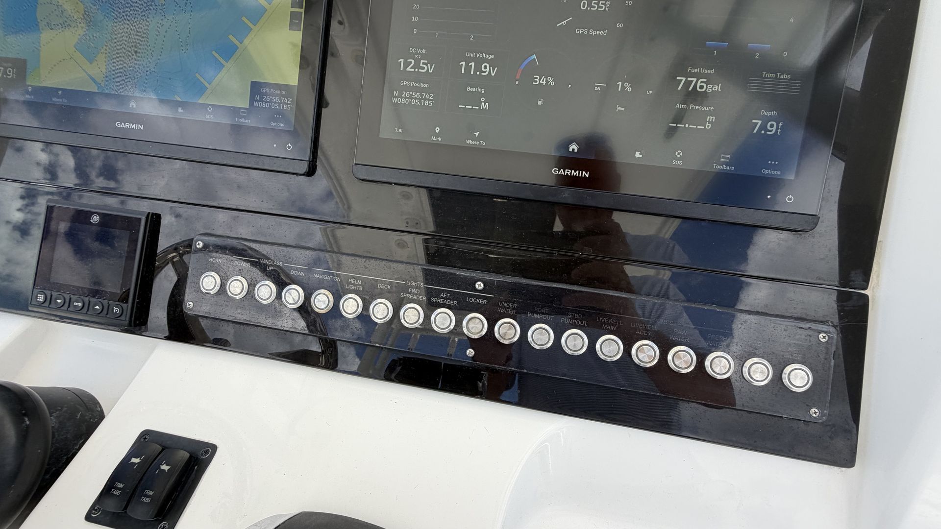 2017 Edgewater 320 CC - 25