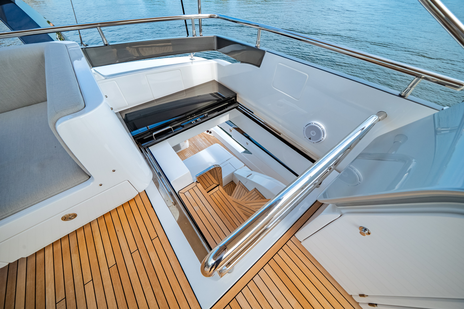 2026 Azimut S8 - Image 73