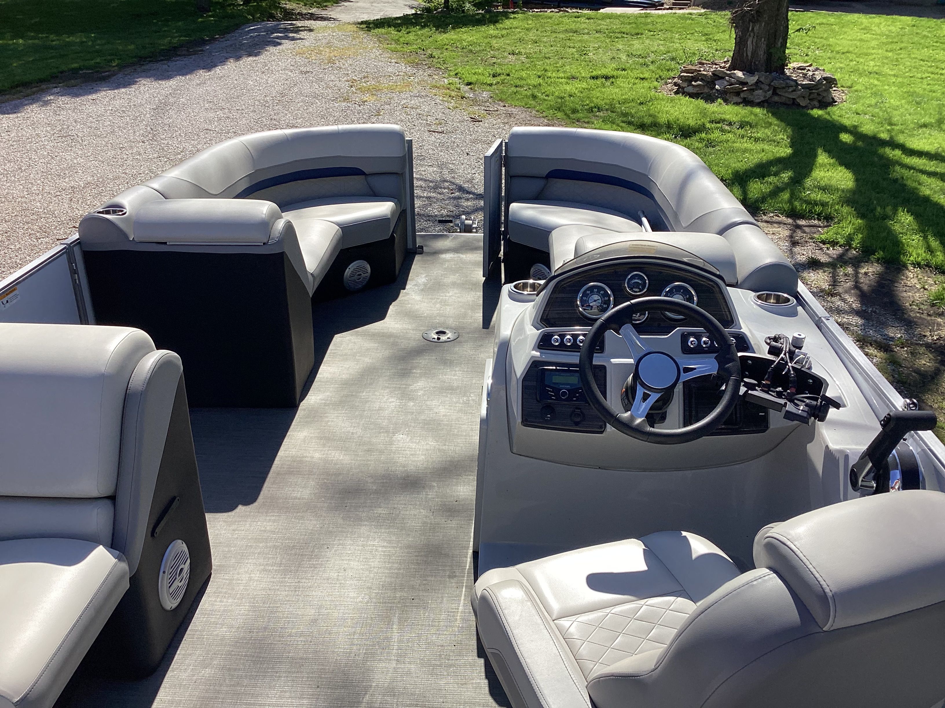 2022 Lowe Ss 230 - 3