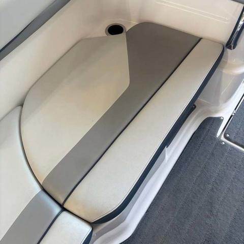 2015 Yamaha Boats 212X - 8