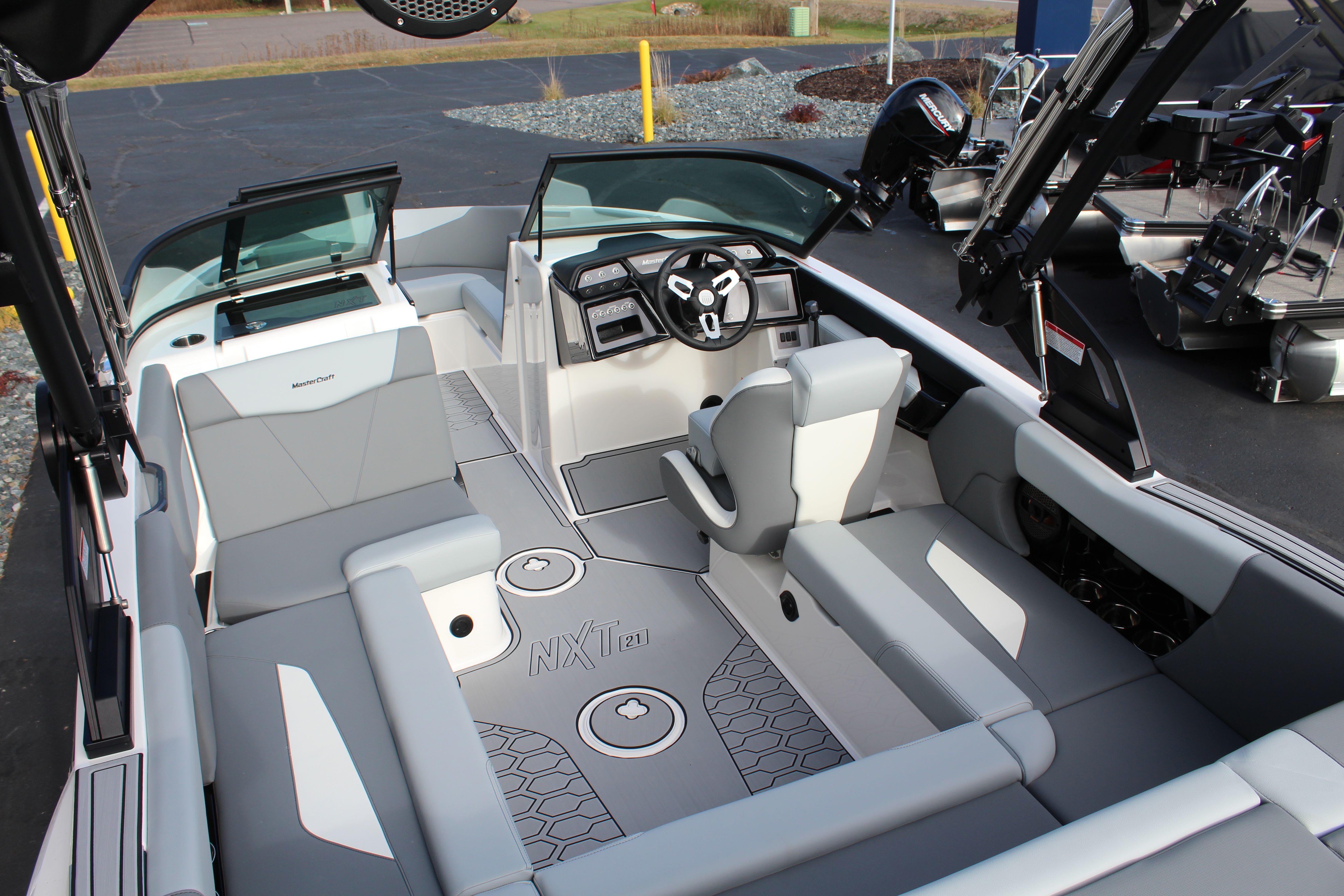 2025 MasterCraft NXT21 - 9