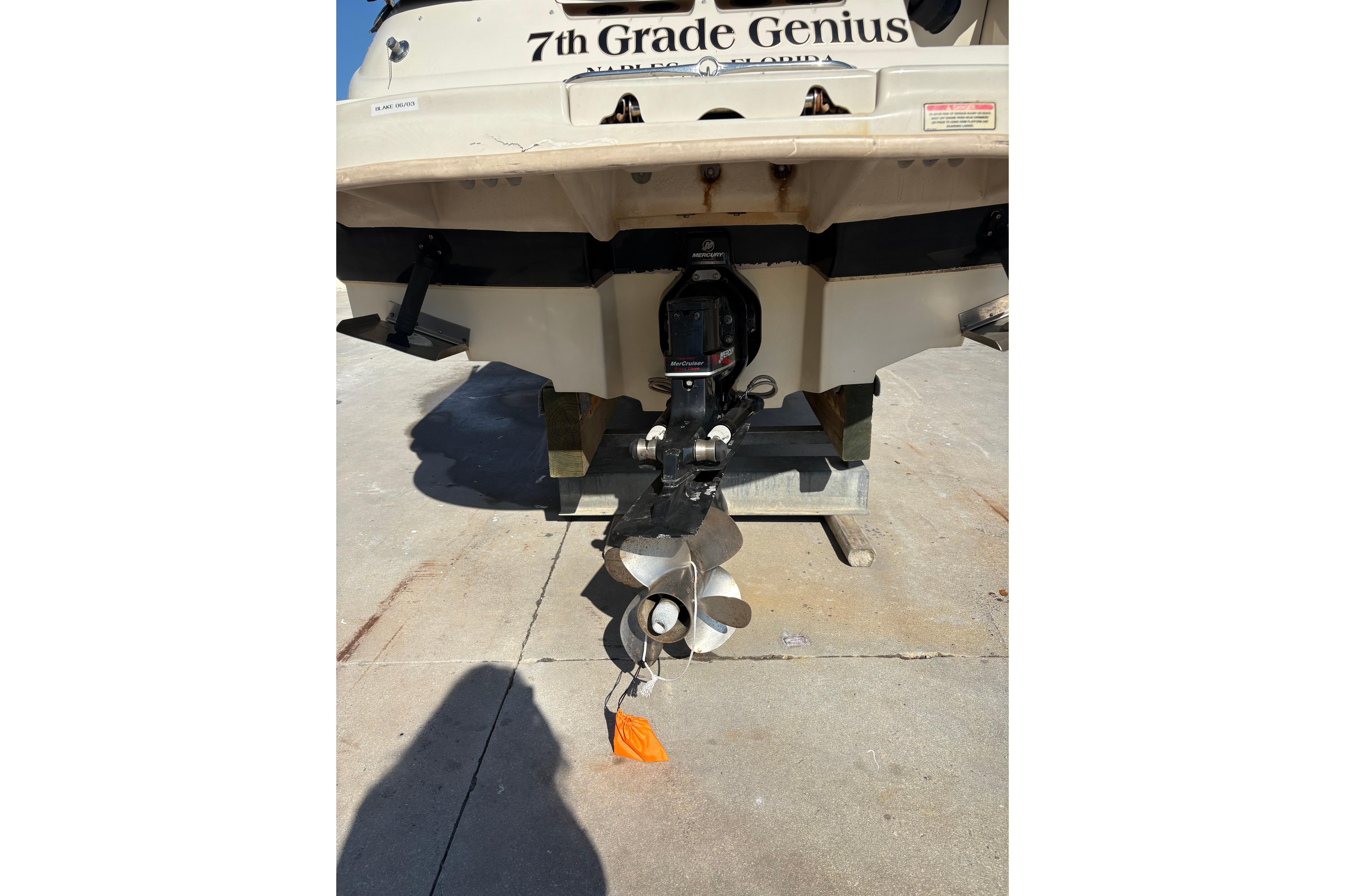 2004 Sea Ray 240 Sundeck