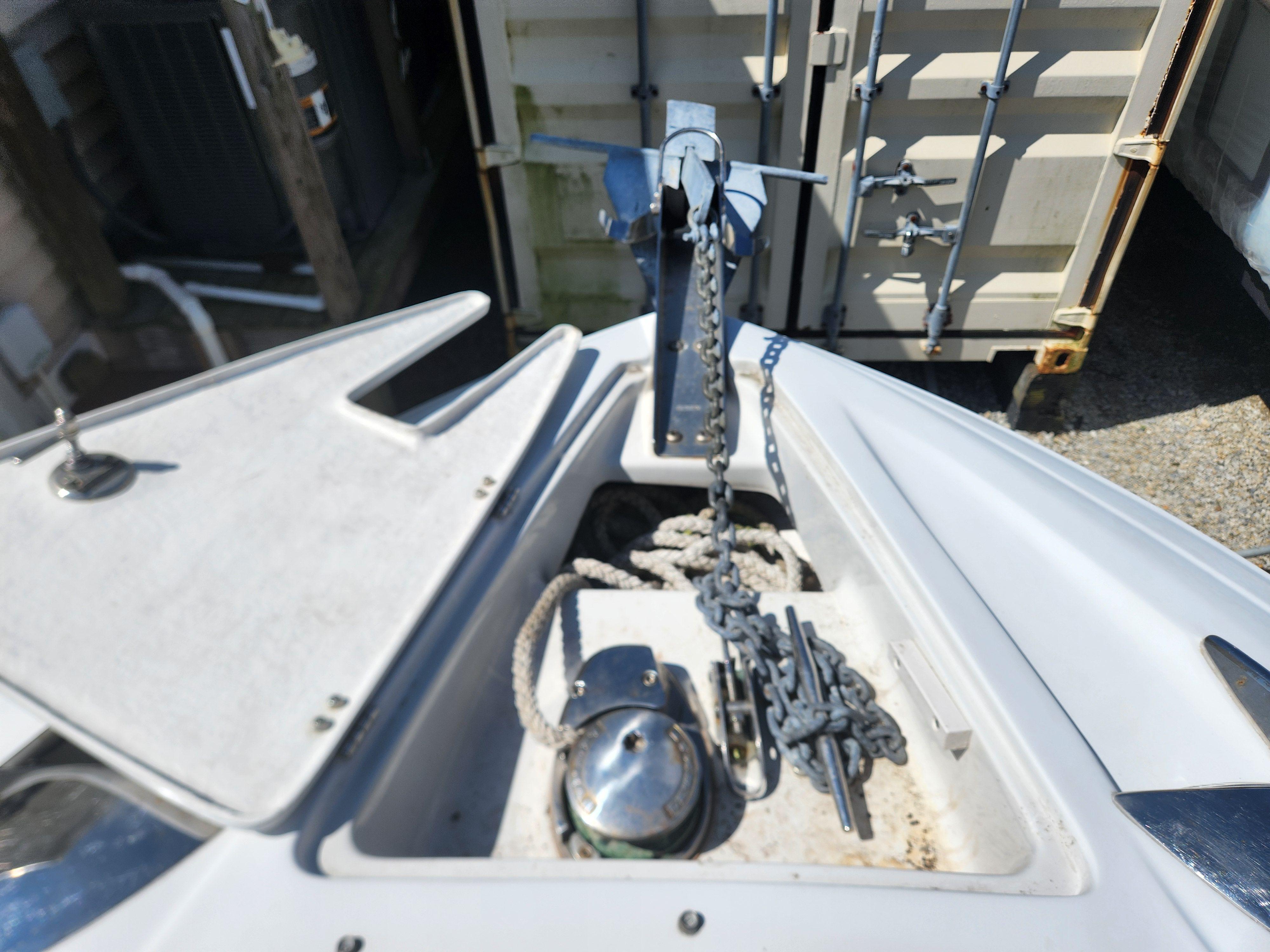 2009 CROWNLINE 300 LS - Image 17
