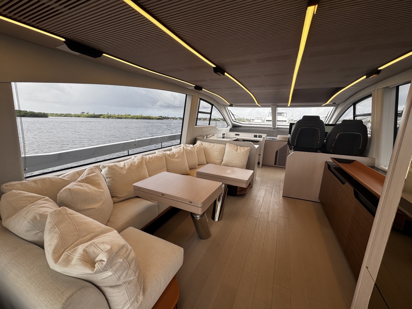 2026 Azimut S7 - Image 13