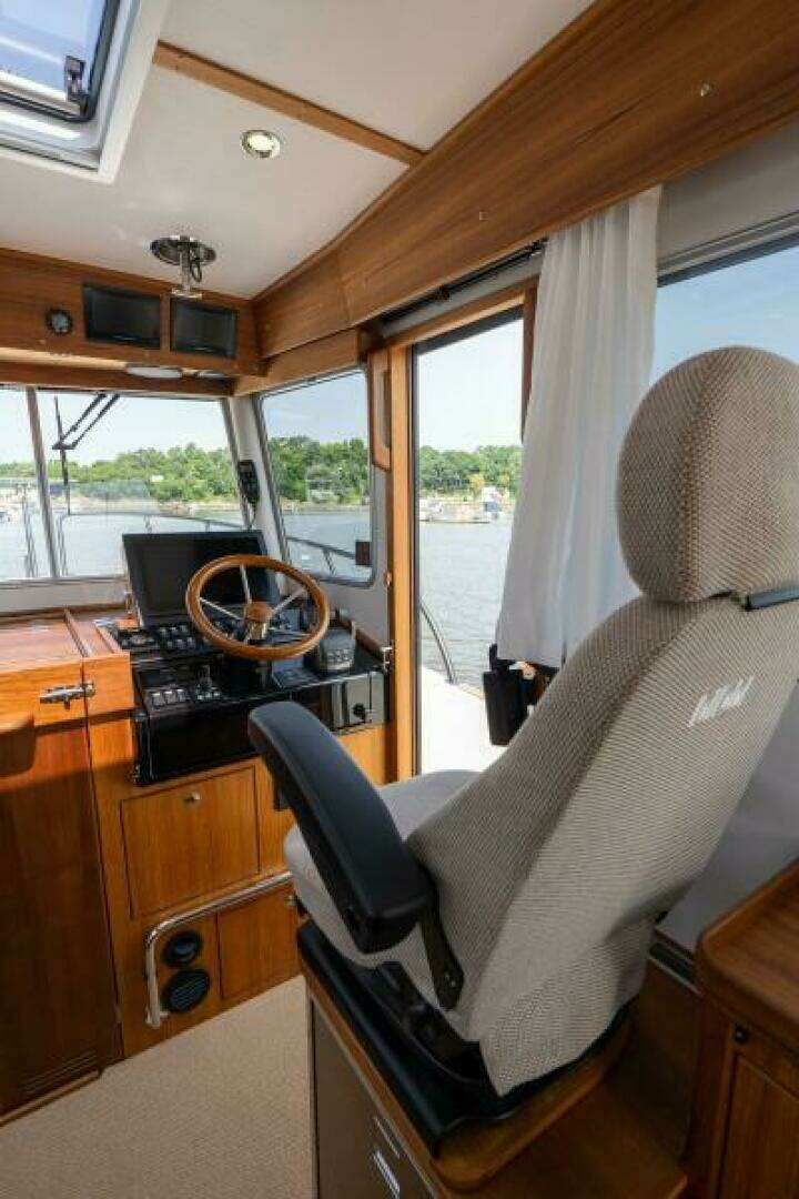 2027 Targa 32 - Image 35