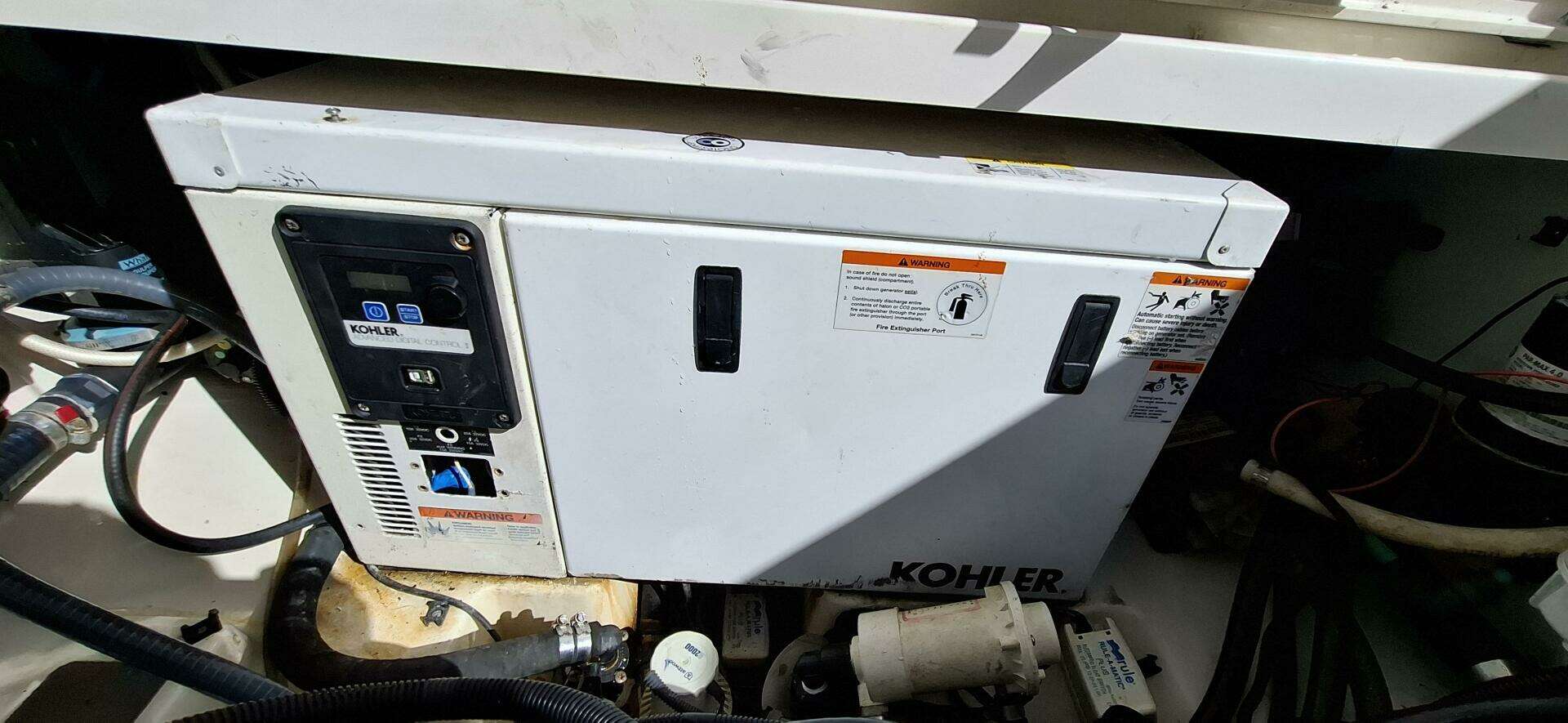 2013 Boston Whaler Conquest 315 - Image 27
