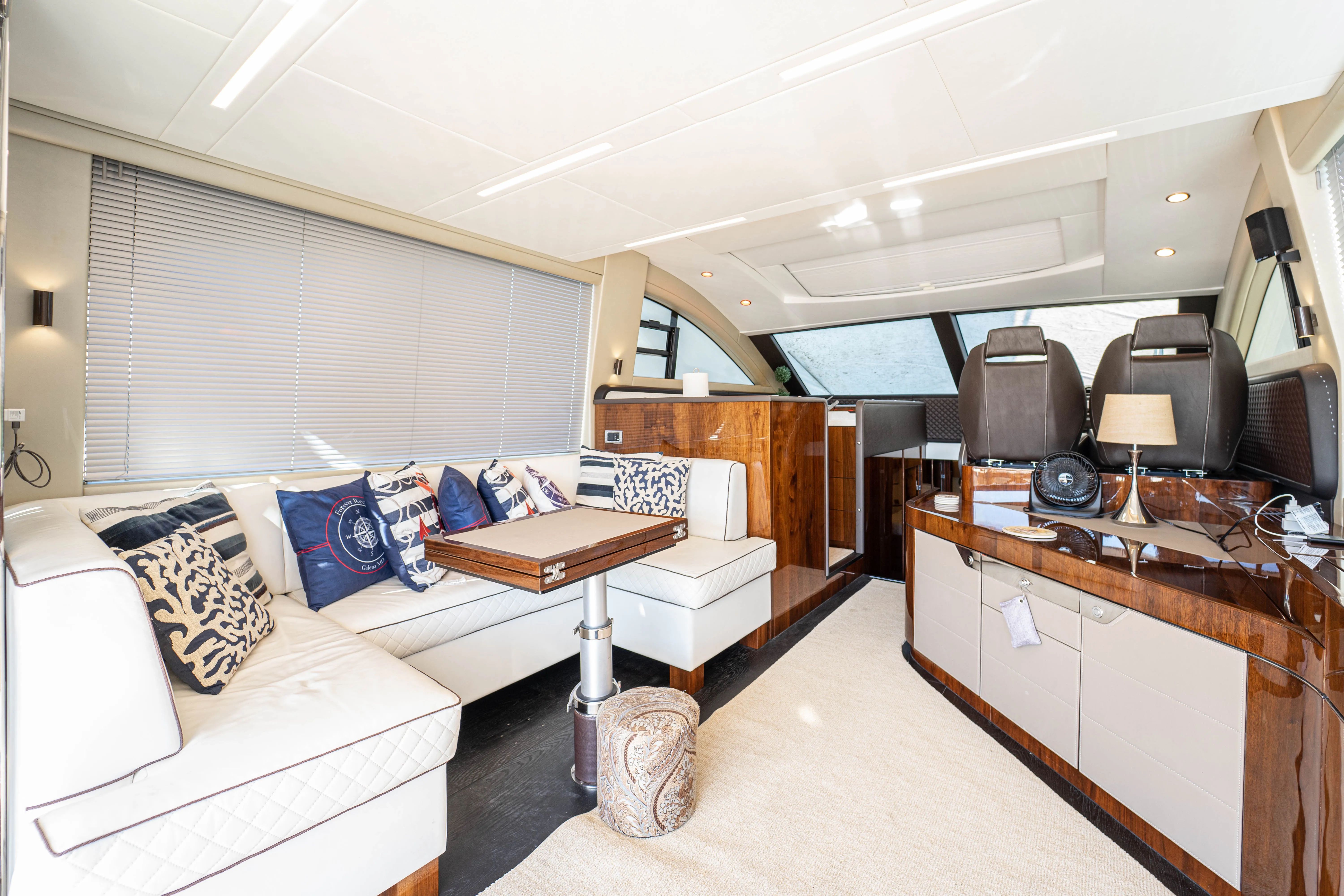 2019 Fairline Squadron 53 - Image 15