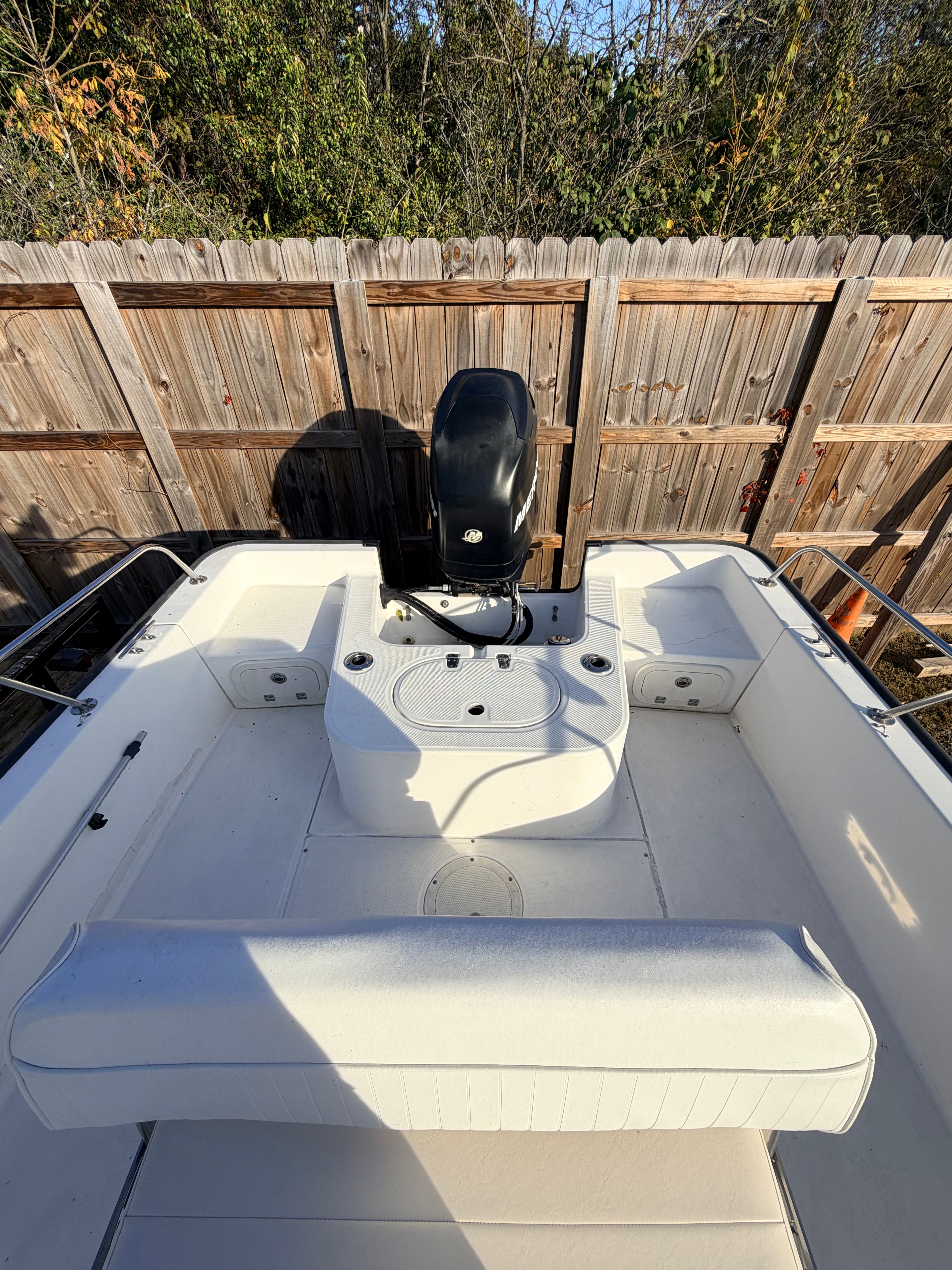 2007 Boston Whaler 190 Montauk - 13