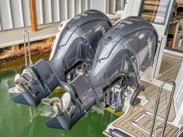 2022 Cutwater C-288 Coupe - 13