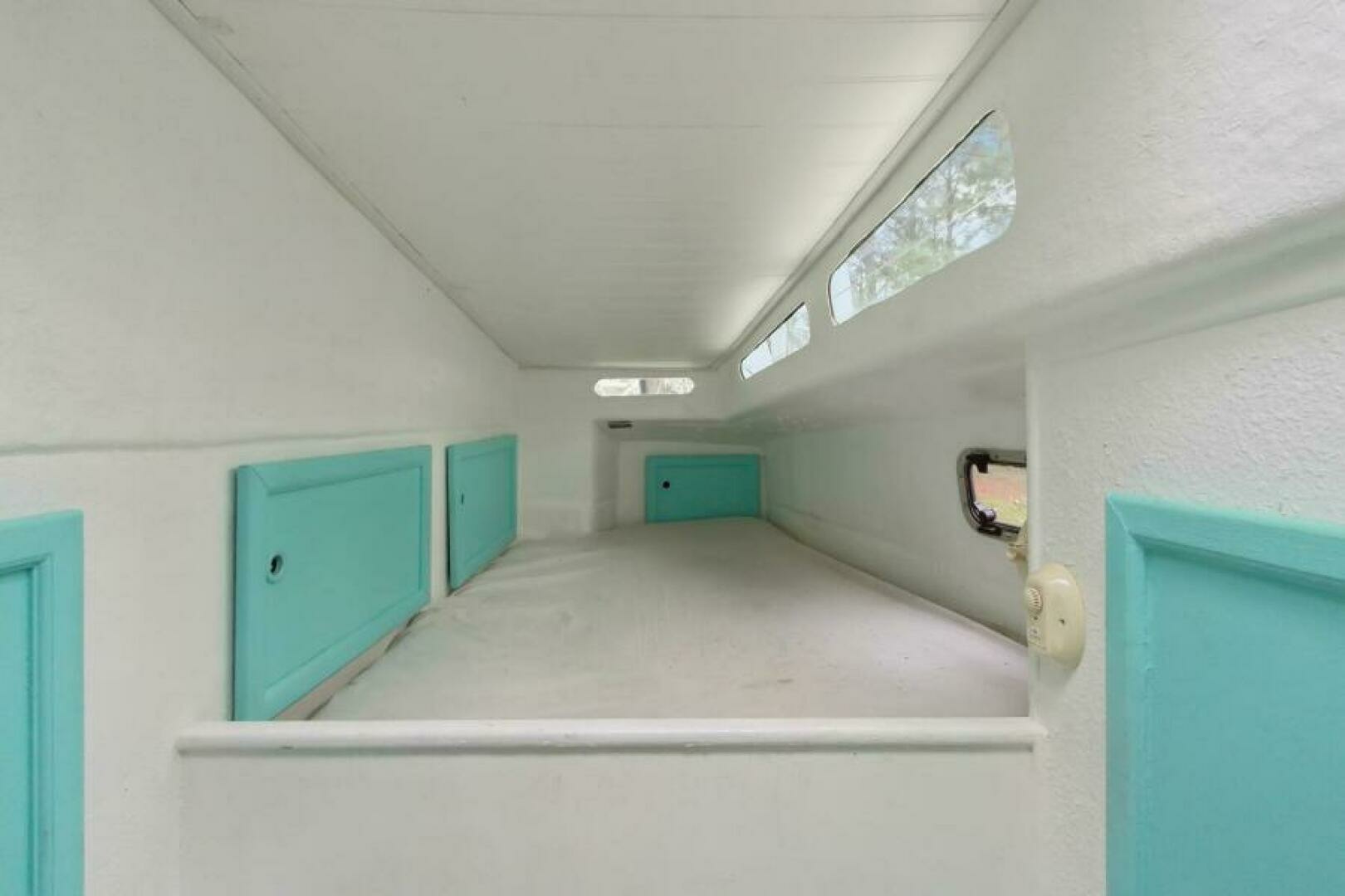 1992 Dean 365 Oceanliner - Image 23