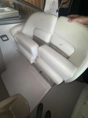 2005 Four Winns 298 Vista boat interior with white cushioned seating.