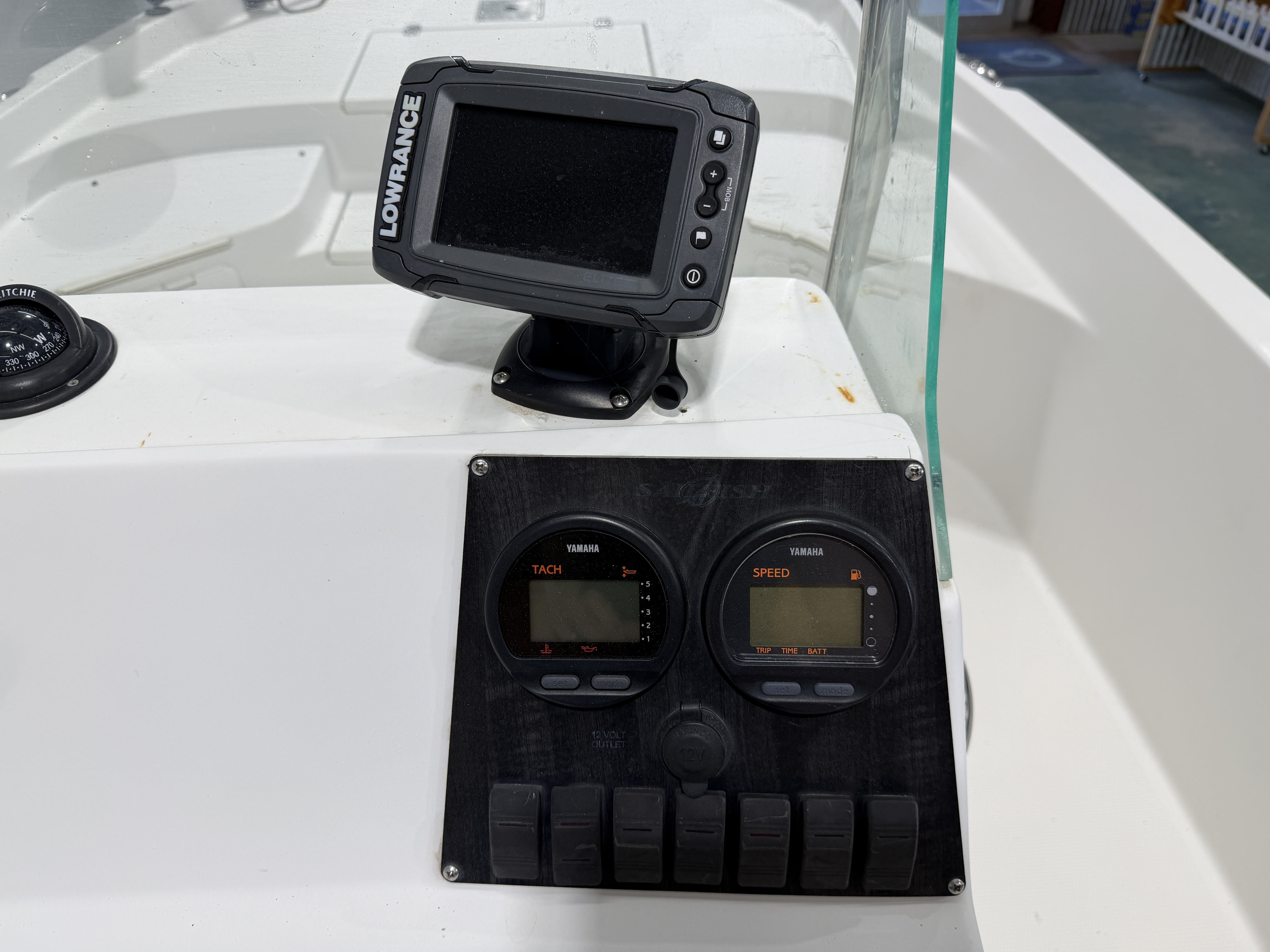 2013 Sailfish 2100CC BAY - 24