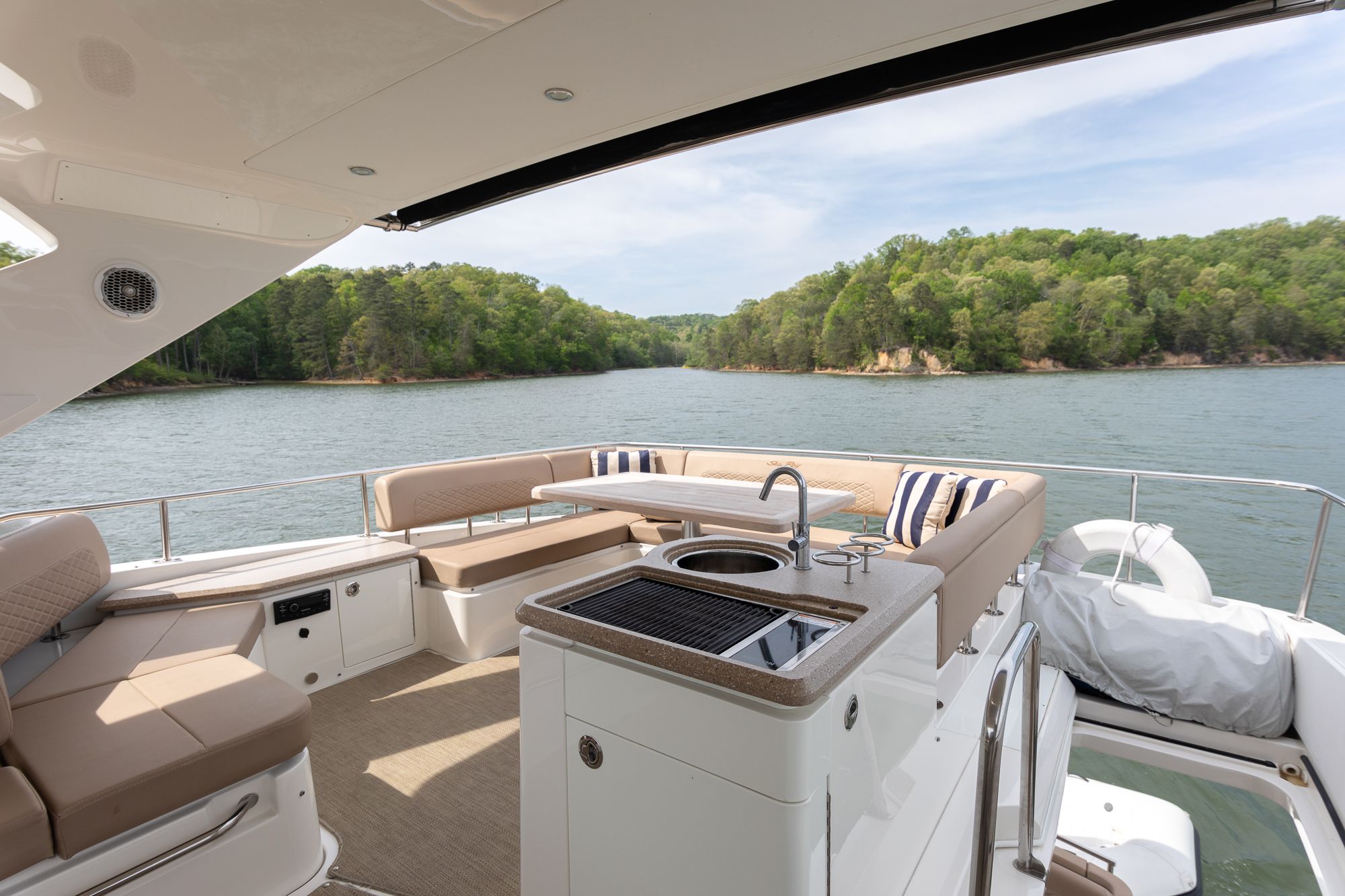 2018 Sea Ray L 650 FLY - 30