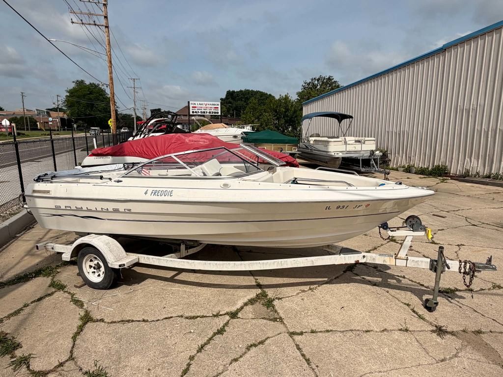 2002 Bayliner 1950