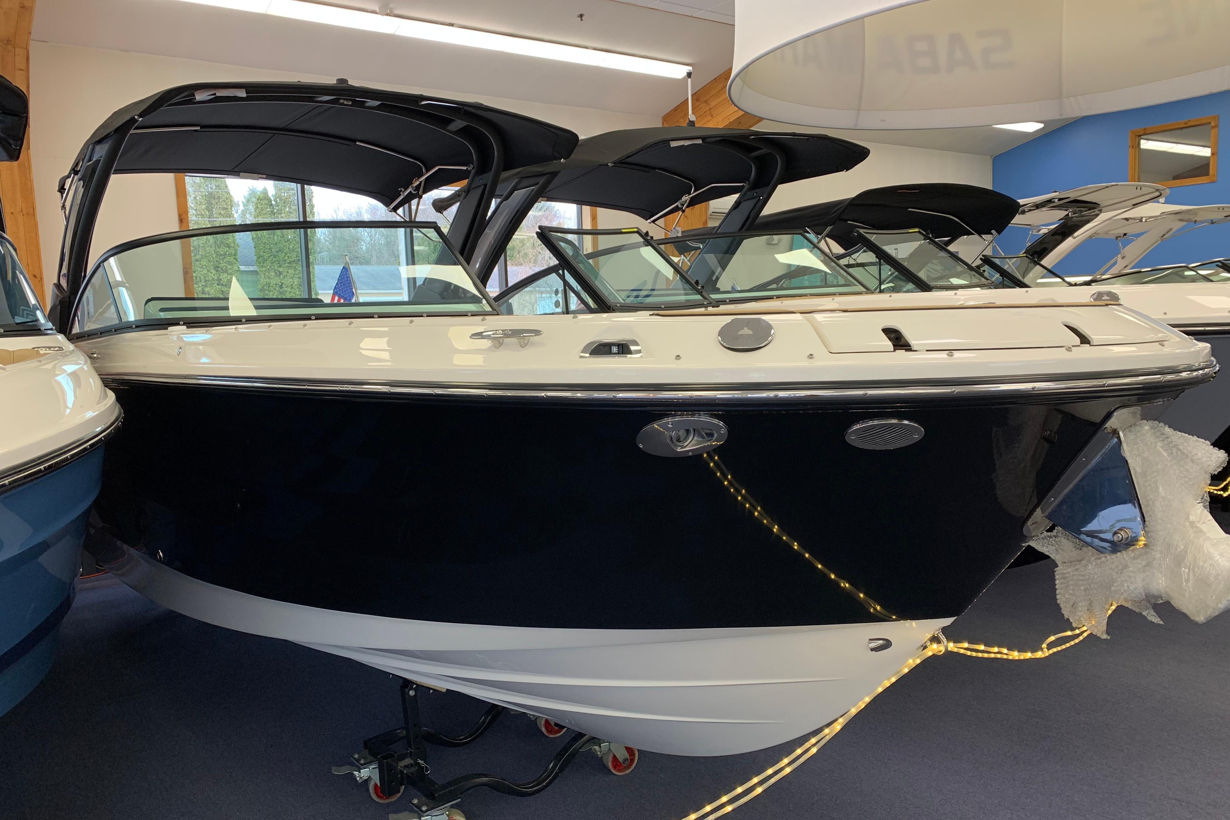 2025 Sea Ray SDX 270
