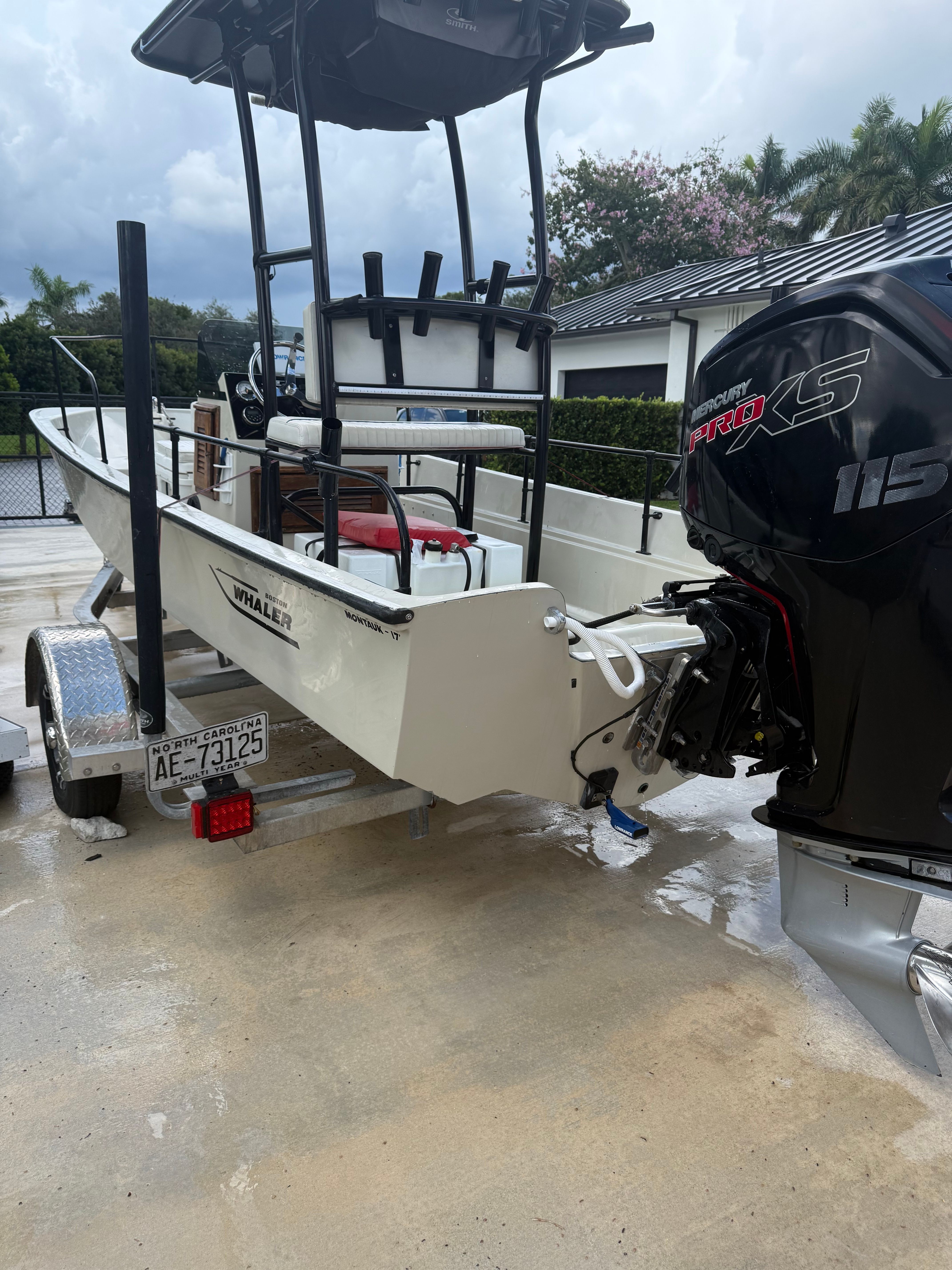 1987 Boston Whaler Mountauk-17 - 2