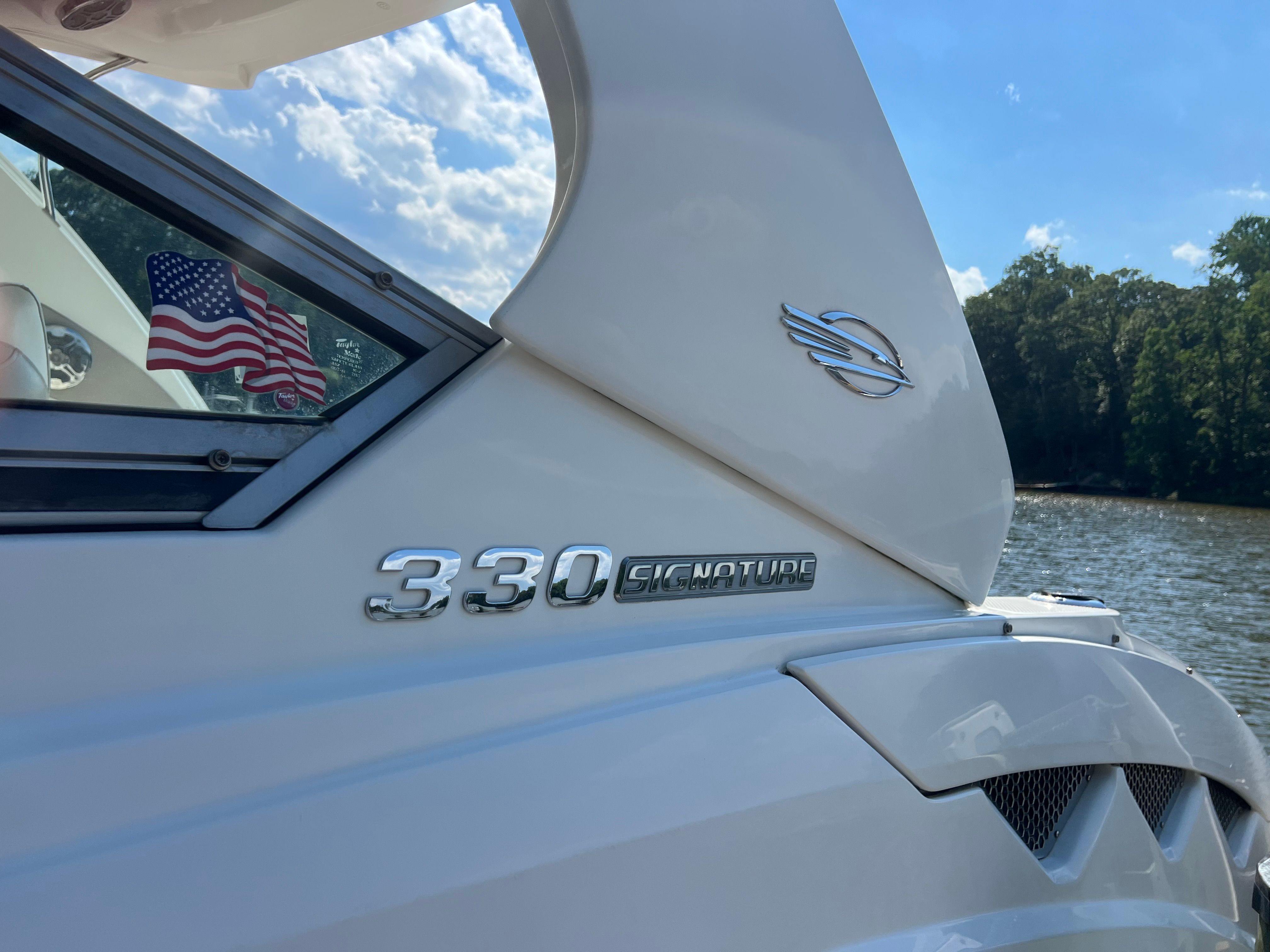 2013 Chaparral 330 Signature - 33
