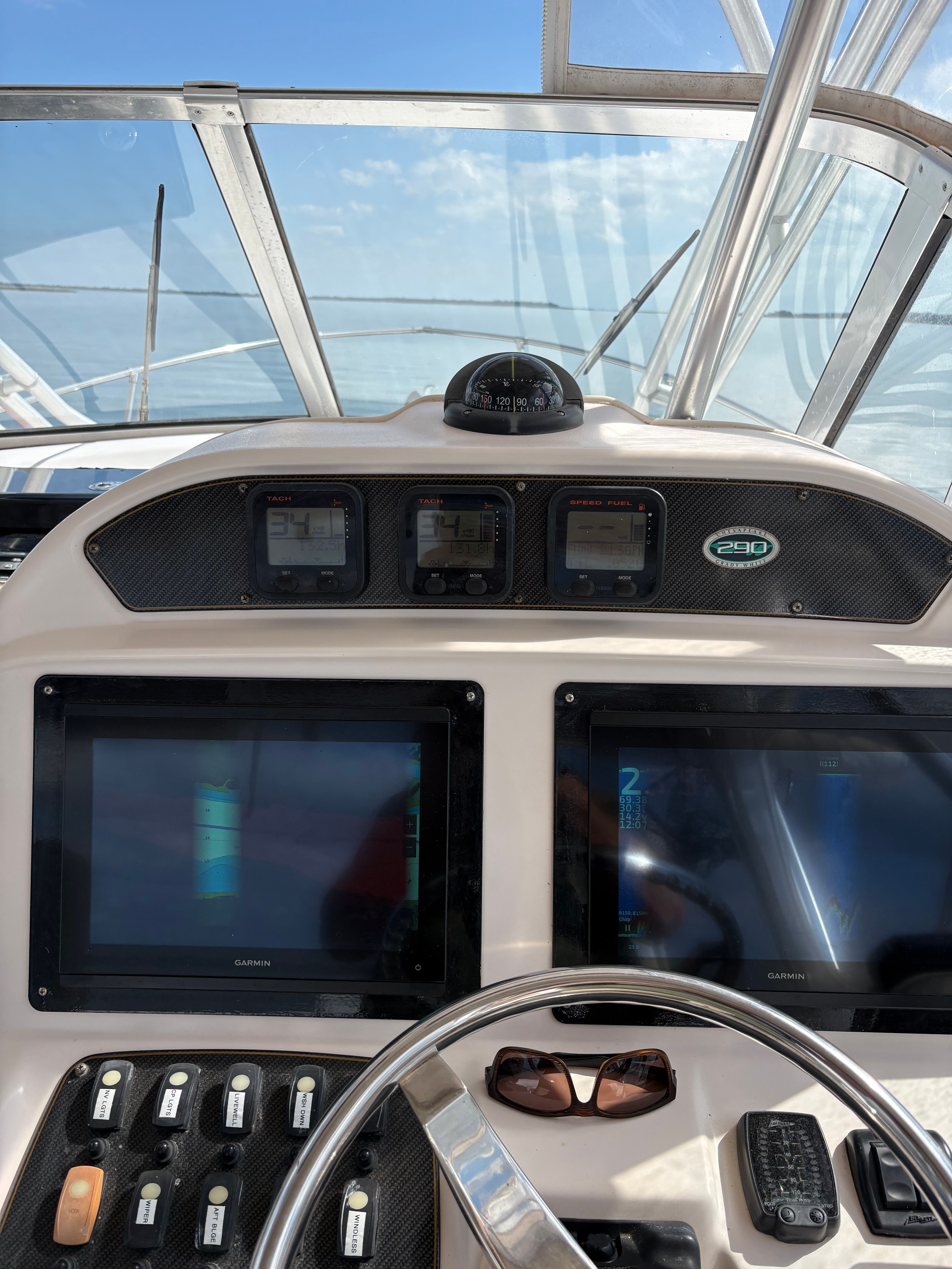 Grady-White Chesapeake 290 helm with Garmin displays, 2009 model.