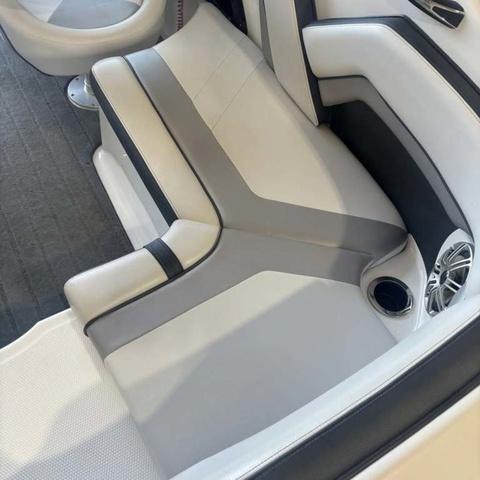2015 Yamaha Boats 212X - 7