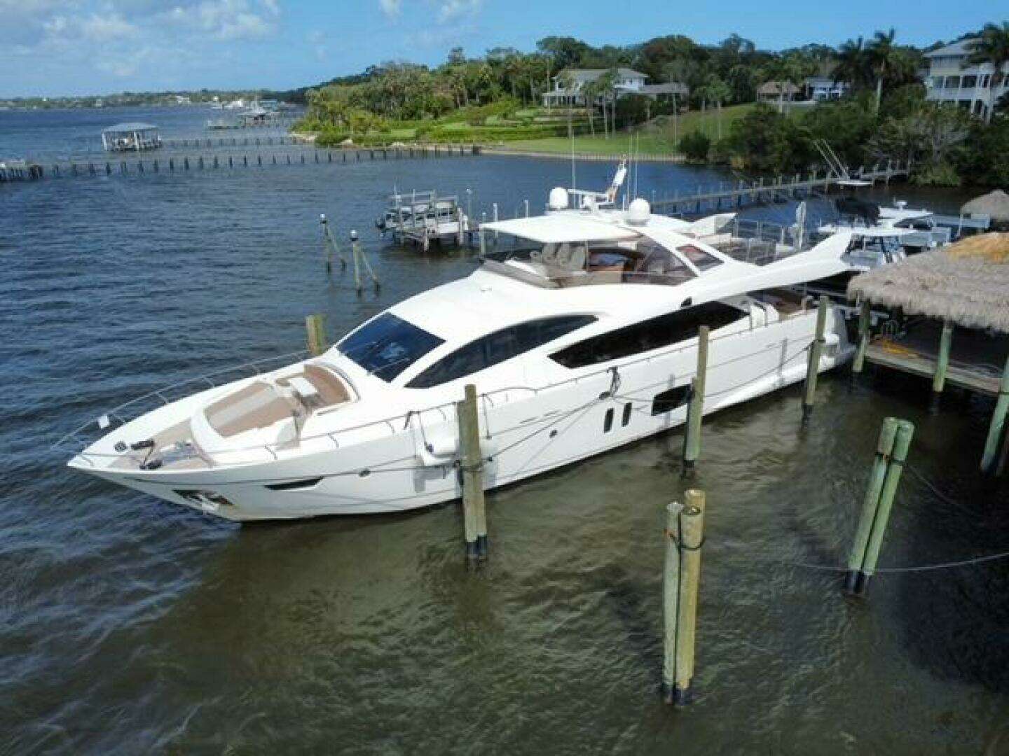 2009 Astondoa 95 GLX - Image 7