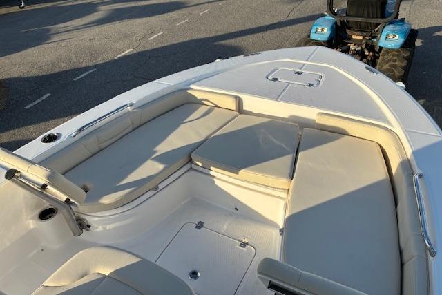 Interior view of 2026 Robalo 226 Cayman boat deck.