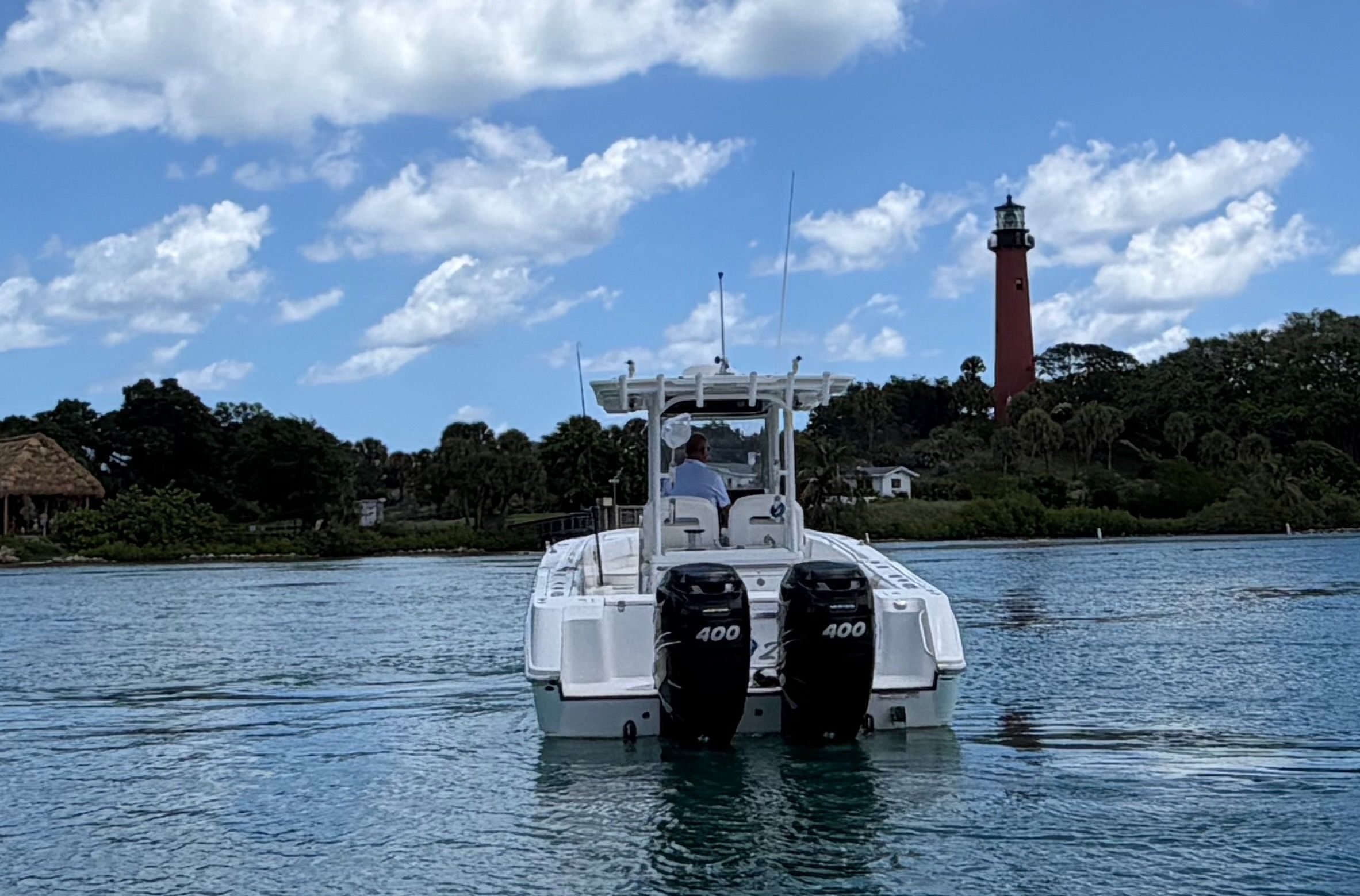 2017 Edgewater 320 CC - 11