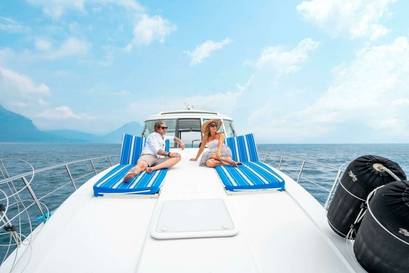 2007 Formula 45 Yacht - Image 26